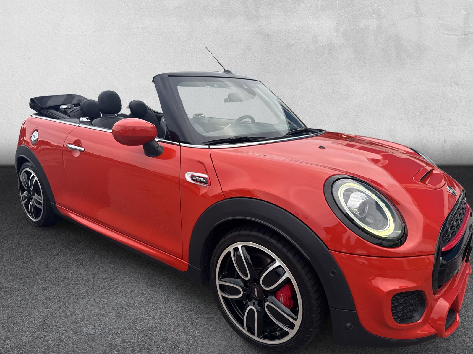 MINI John Cooper Works Cabrio F57 2.0i (CH) - 21