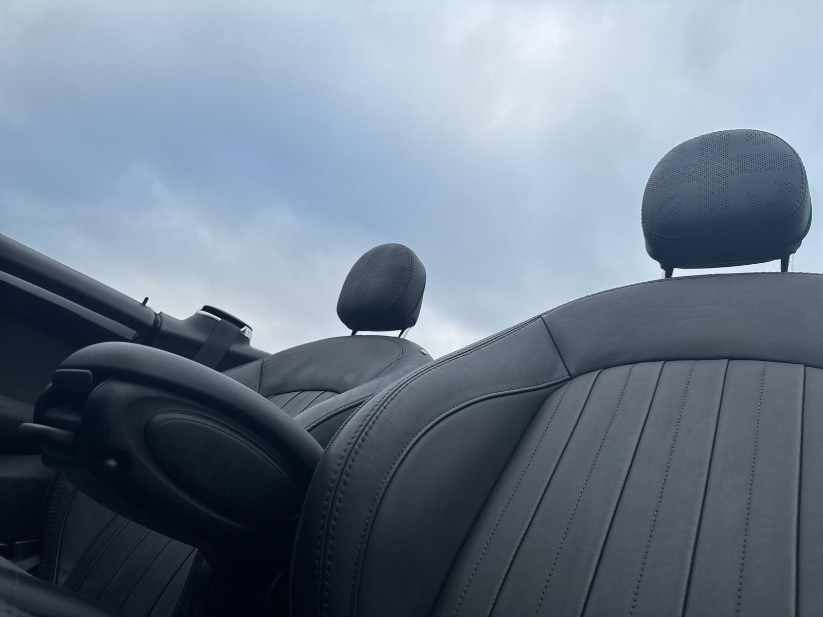MINI John Cooper Works Cabrio F57 2.0i (CH) - 23