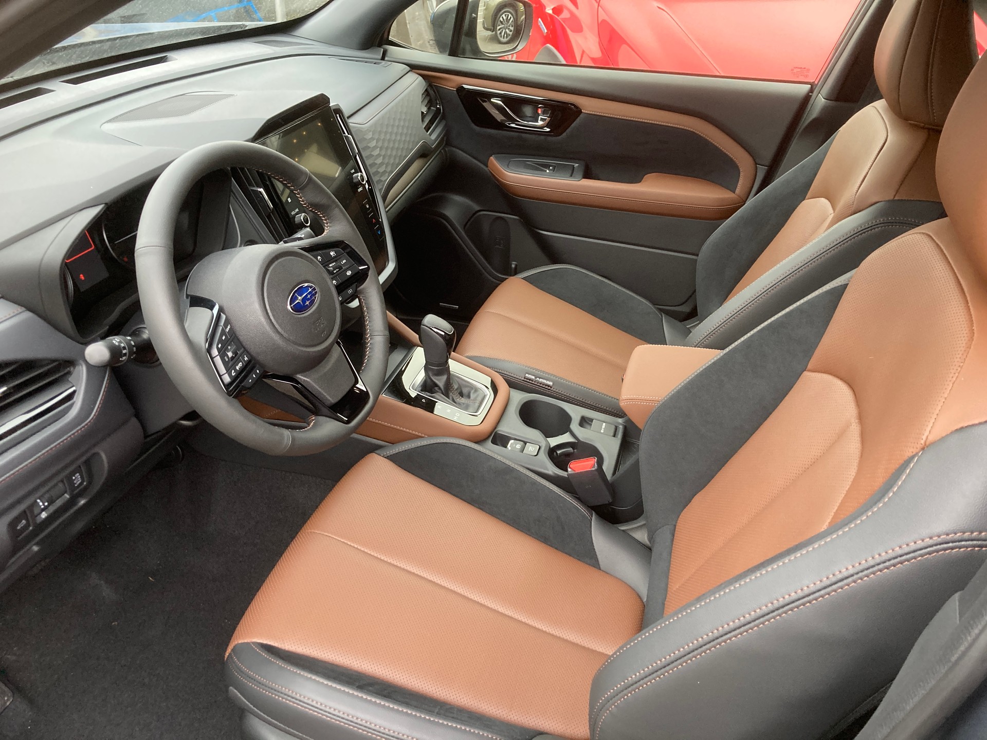 SUBARU Forester 2.0i e-Boxer Luxury Lineartronic - 10