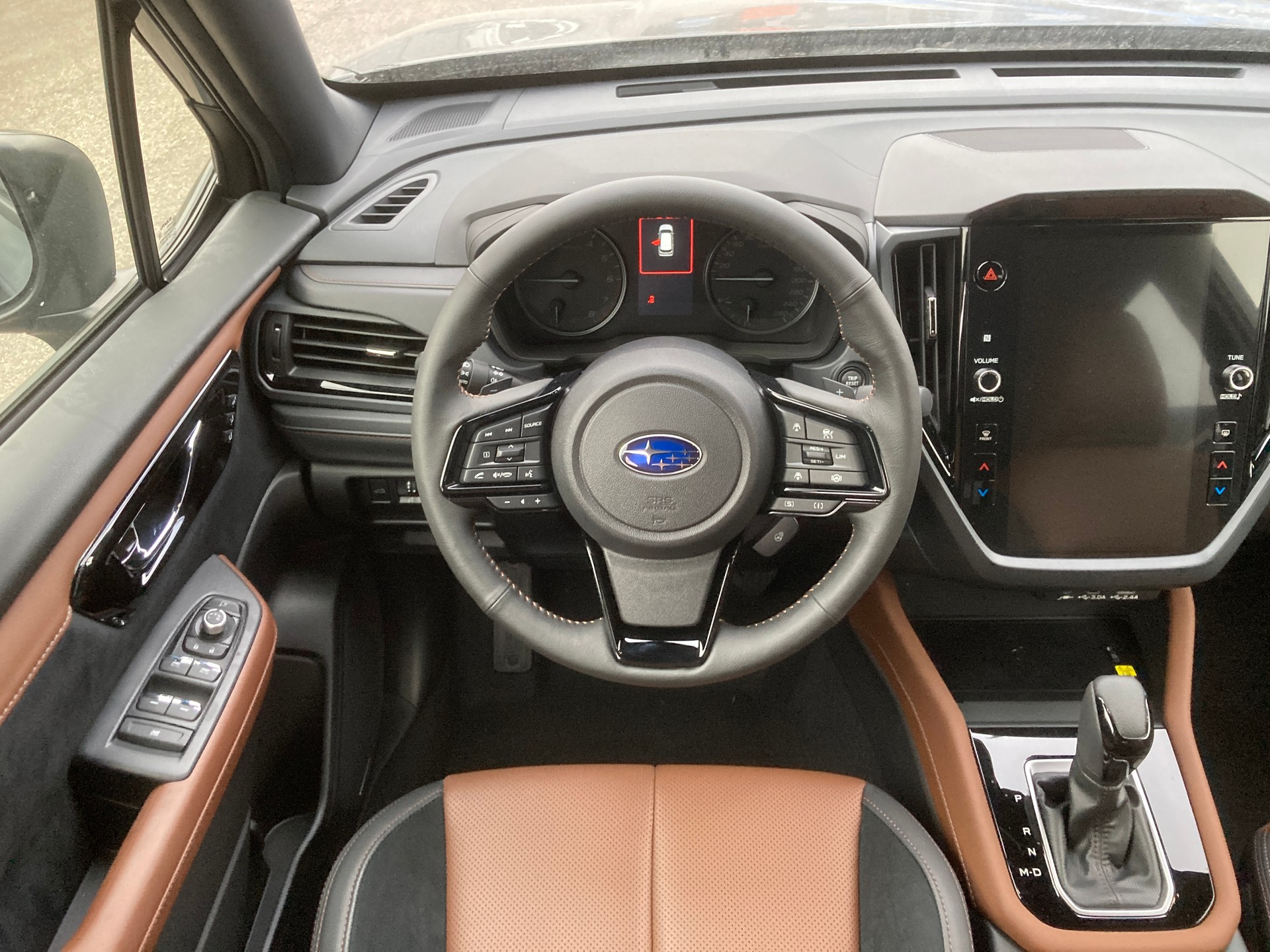 SUBARU Forester 2.0i e-Boxer Luxury Lineartronic - 12