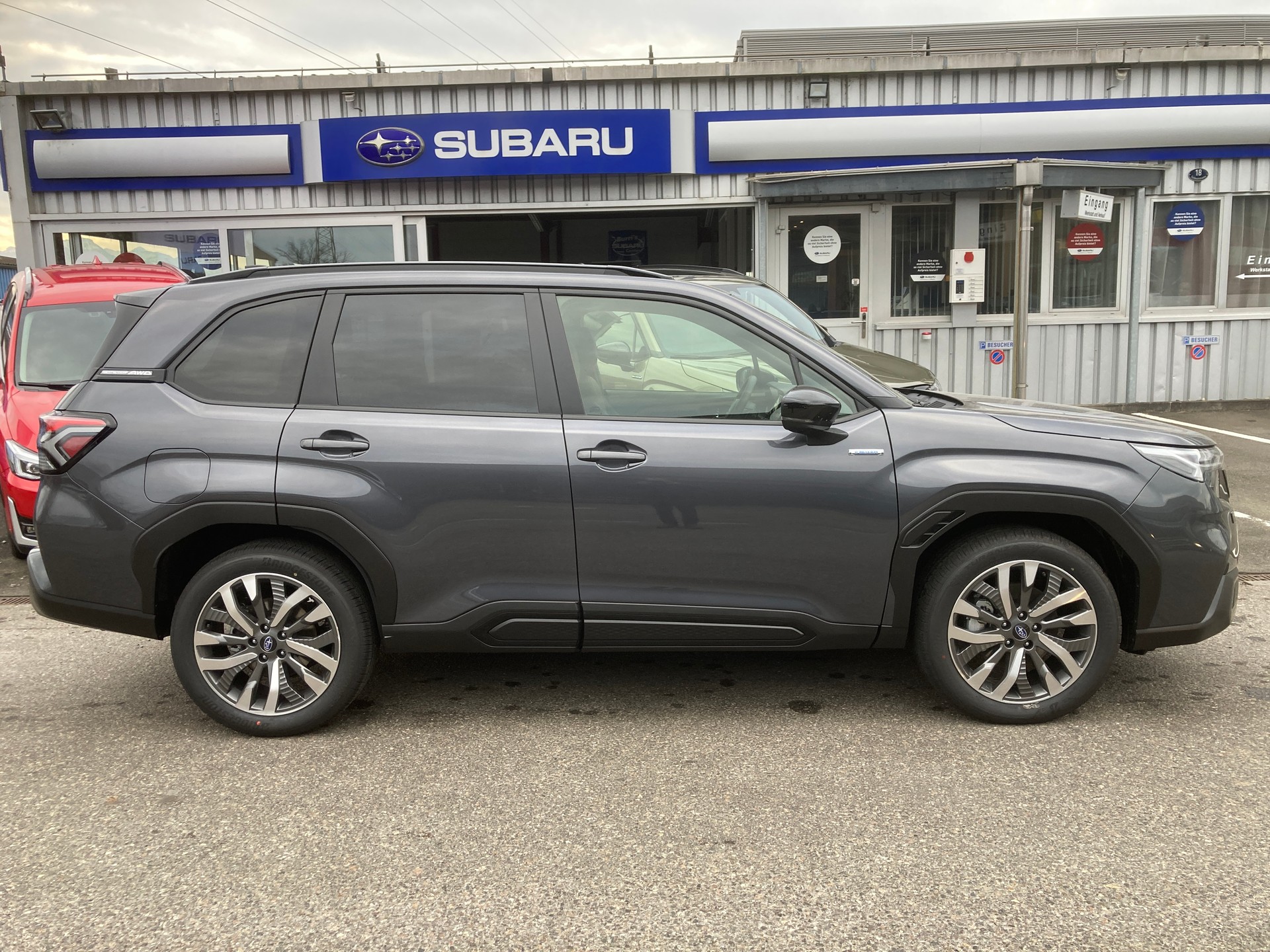 SUBARU Forester 2.0i e-Boxer Luxury Lineartronic - 2