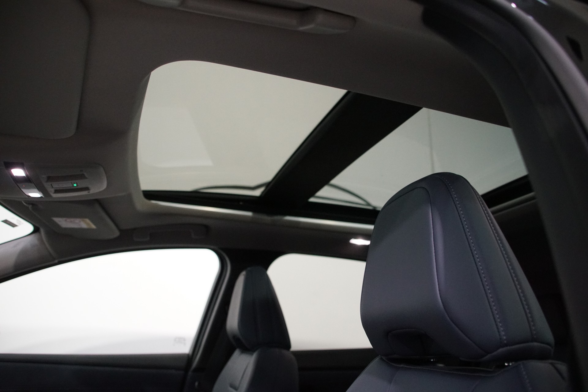 NISSAN Ariya 87 kWh e-4orce Evolve400 Allrad - 15