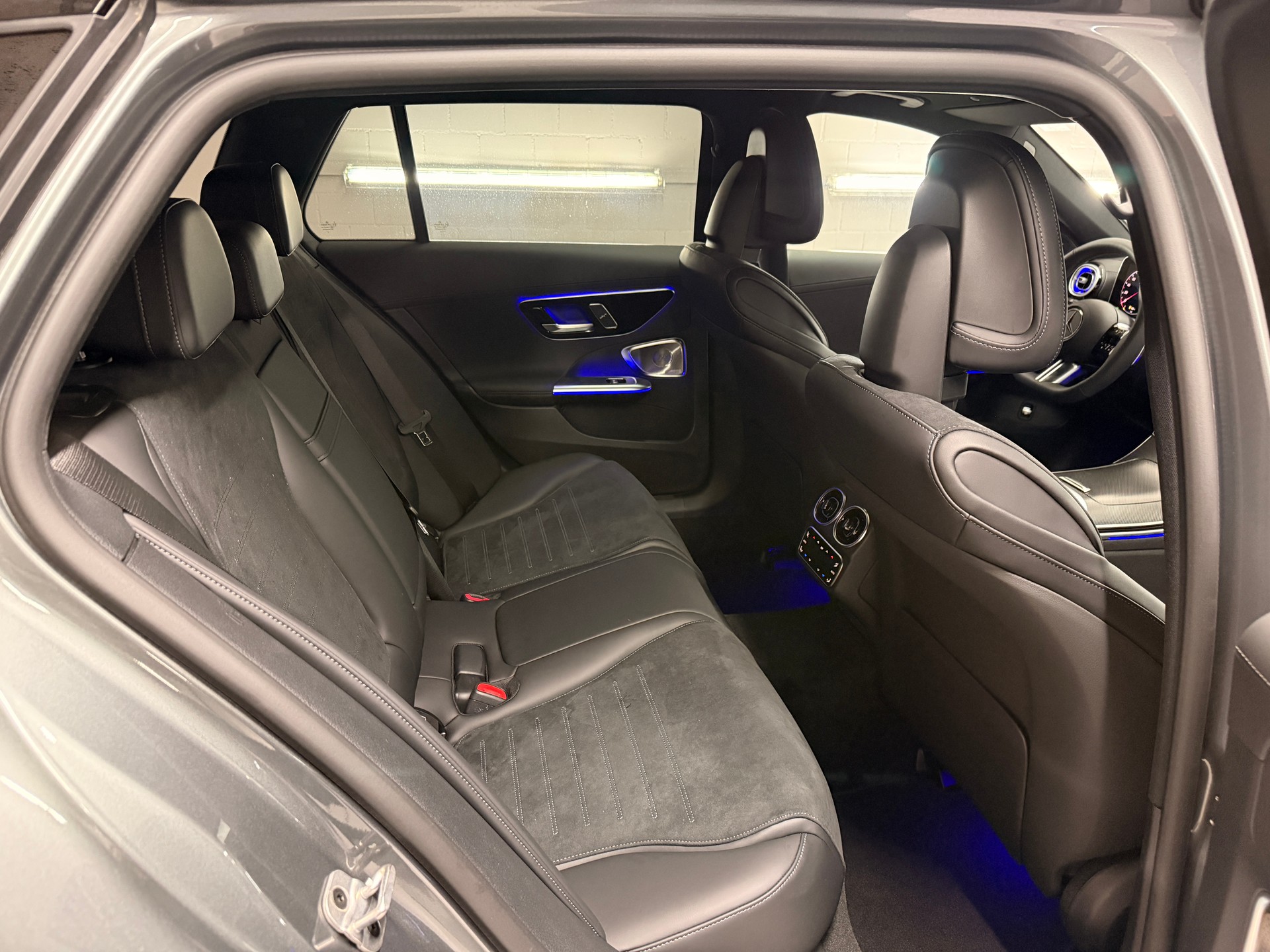 MERCEDES-BENZ C 300 4MATIC T-Modell - 9