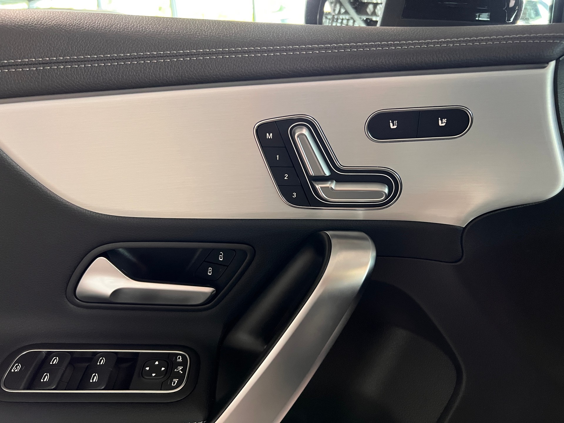 MERCEDES-BENZ A AMG 35 4Matic 8G-DCT - 14