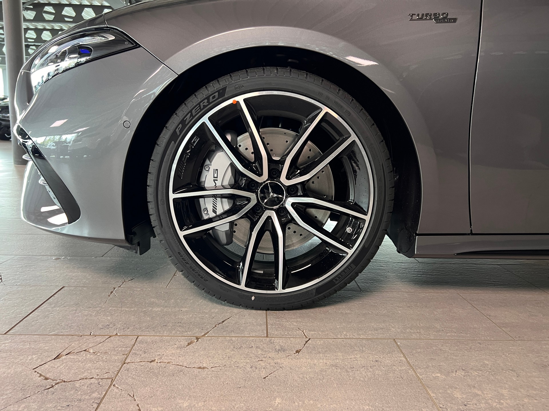 MERCEDES-BENZ A AMG 35 4Matic 8G-DCT - 6