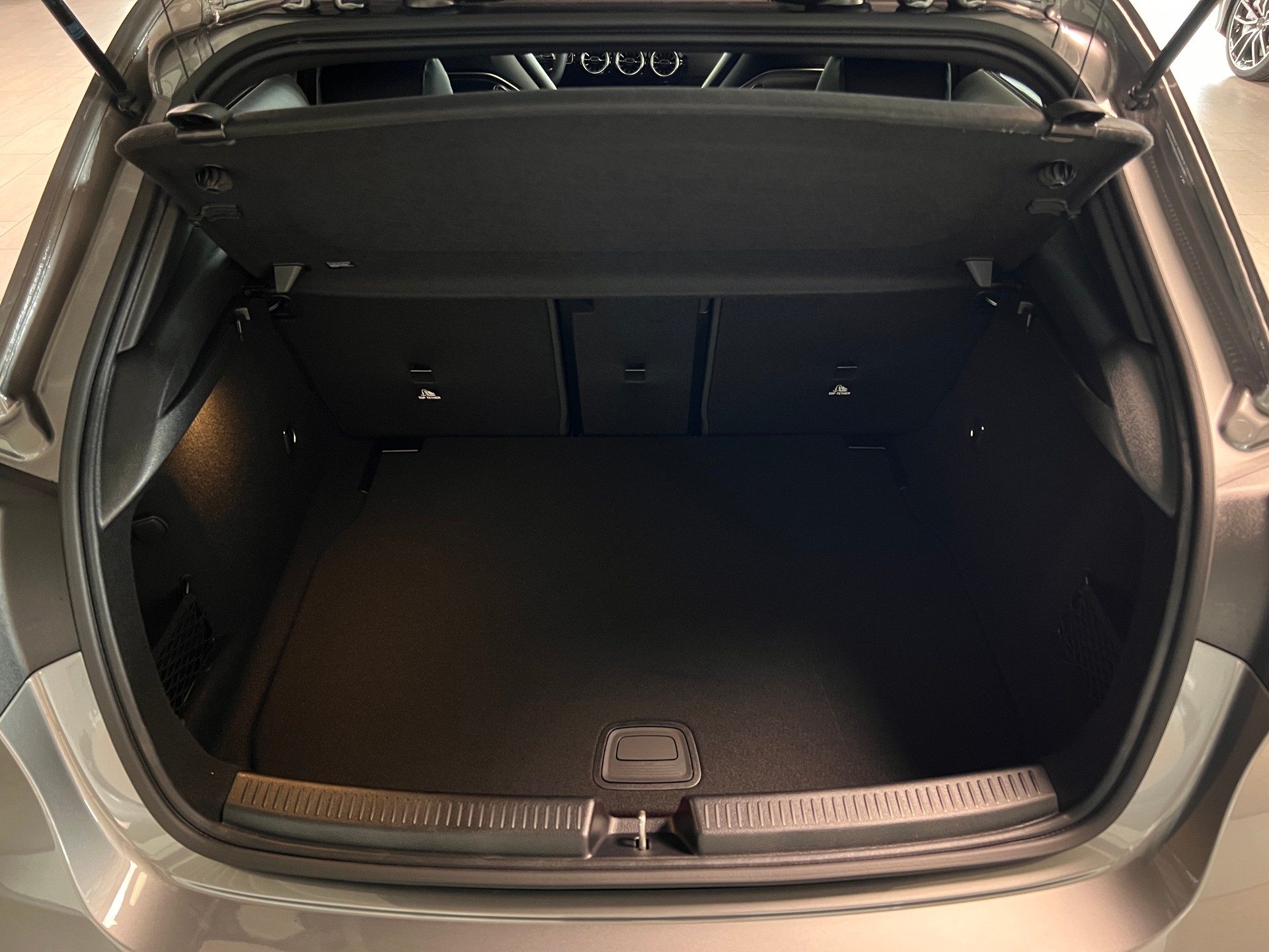 MERCEDES-BENZ A AMG 35 4Matic 8G-DCT - 7