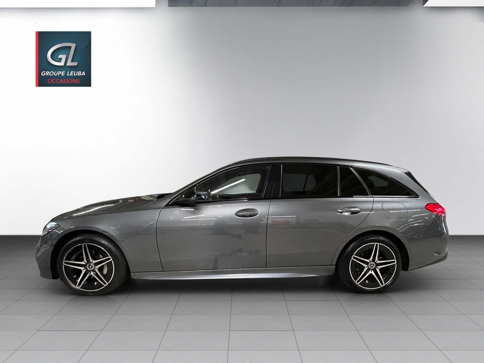 MERCEDES-BENZ C 300 e T AMG Line - 3