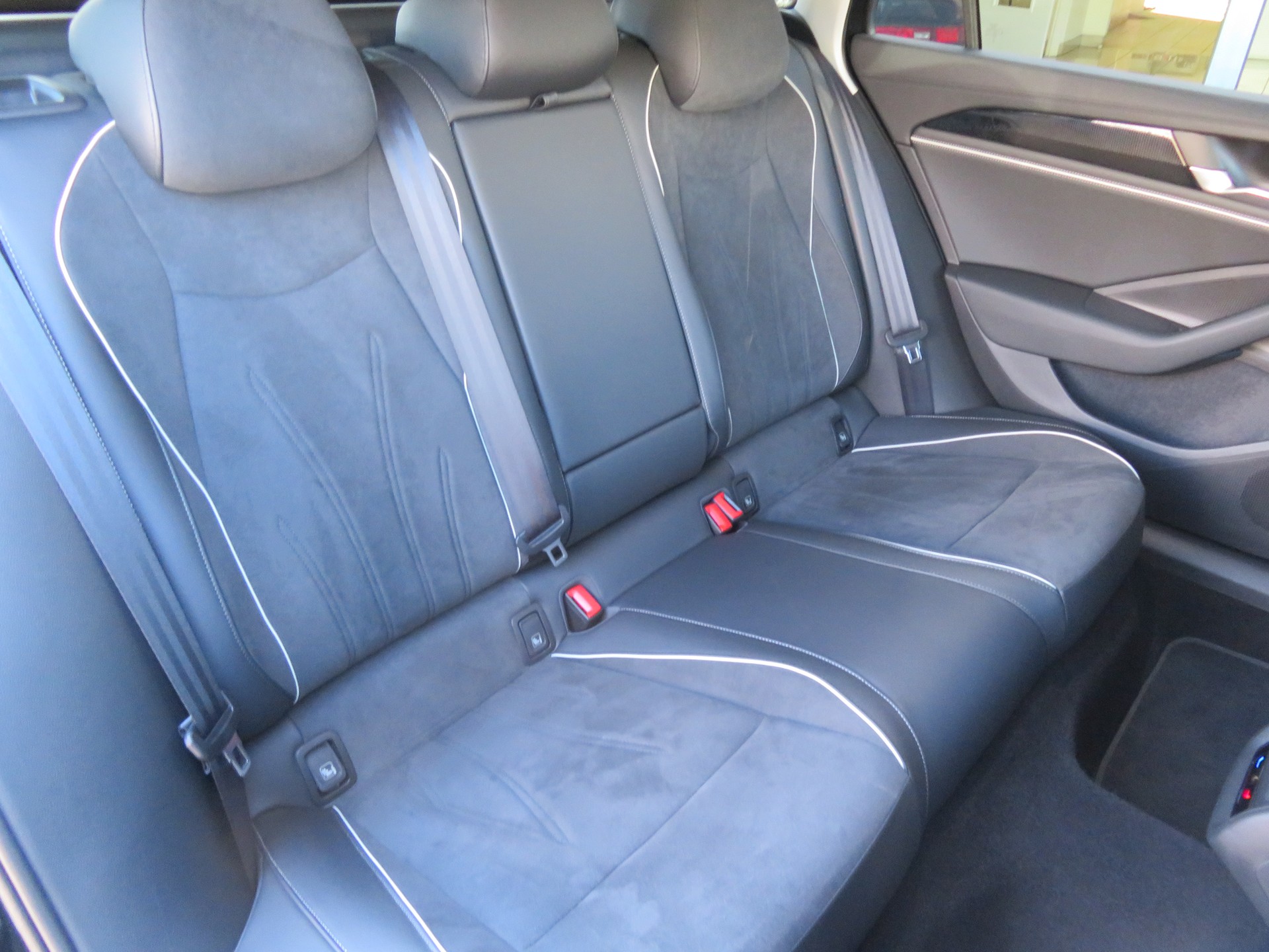 VW Passat Variant 1.5 eTSI evo2 Business DSG - 12