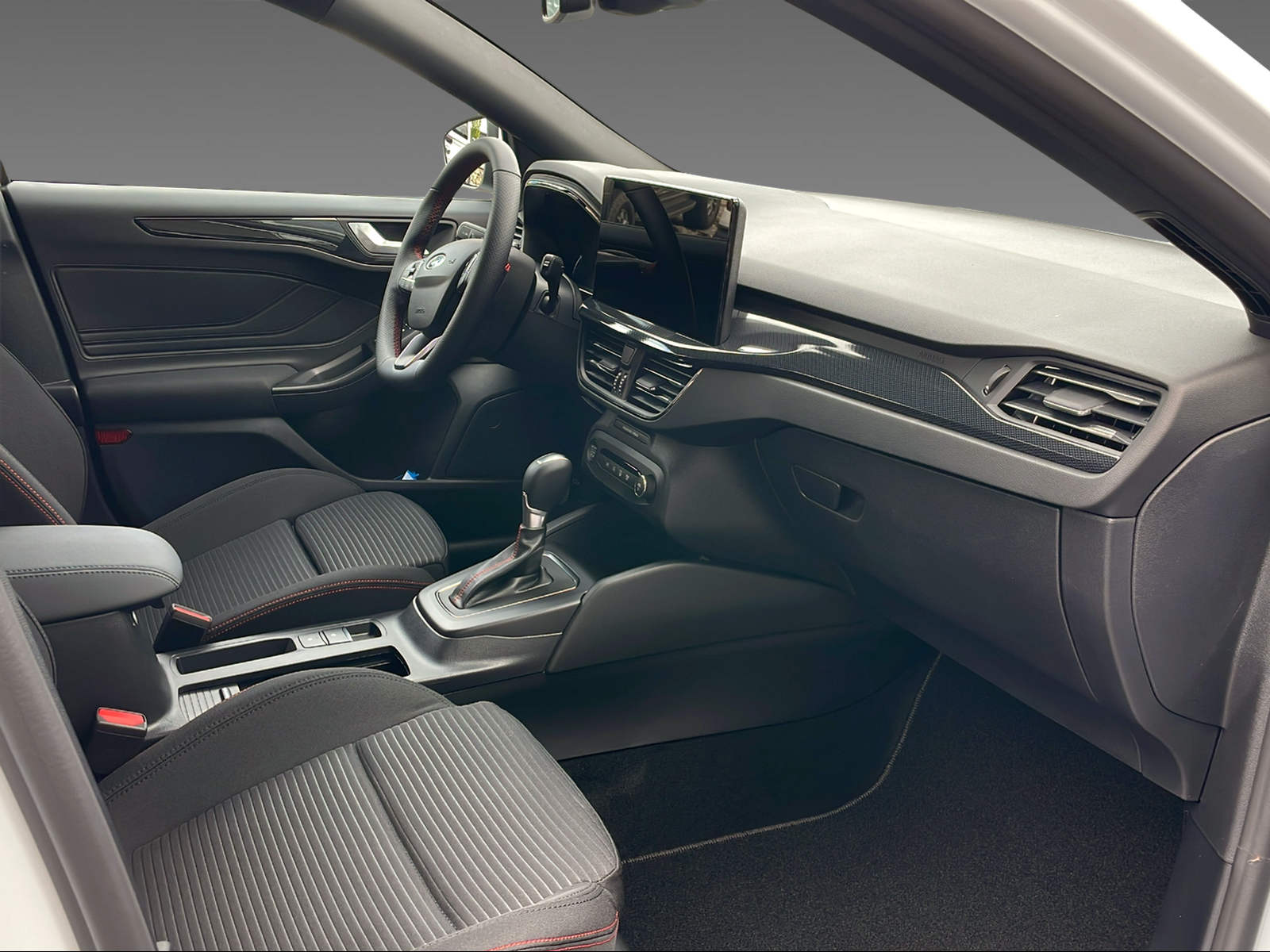 FORD Focus 1.0i EcoB Hybrid 155 ST-Line - 6