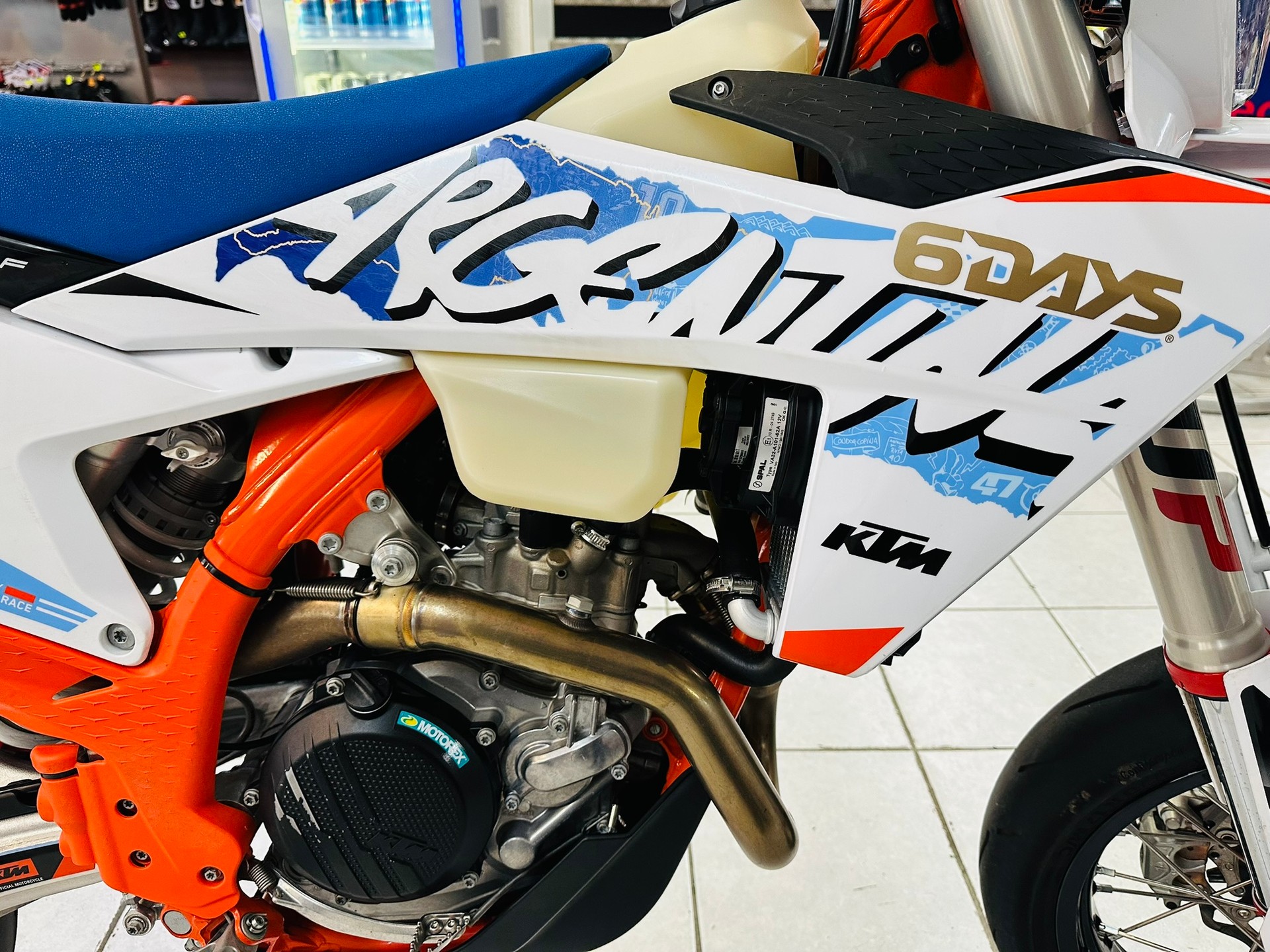 KTM 450 EXC-F Six Day Supermoto - 3