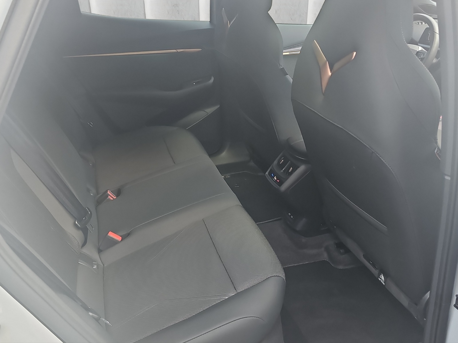 CUPRA Tavascan Type 8 77 kWh VZ - 10