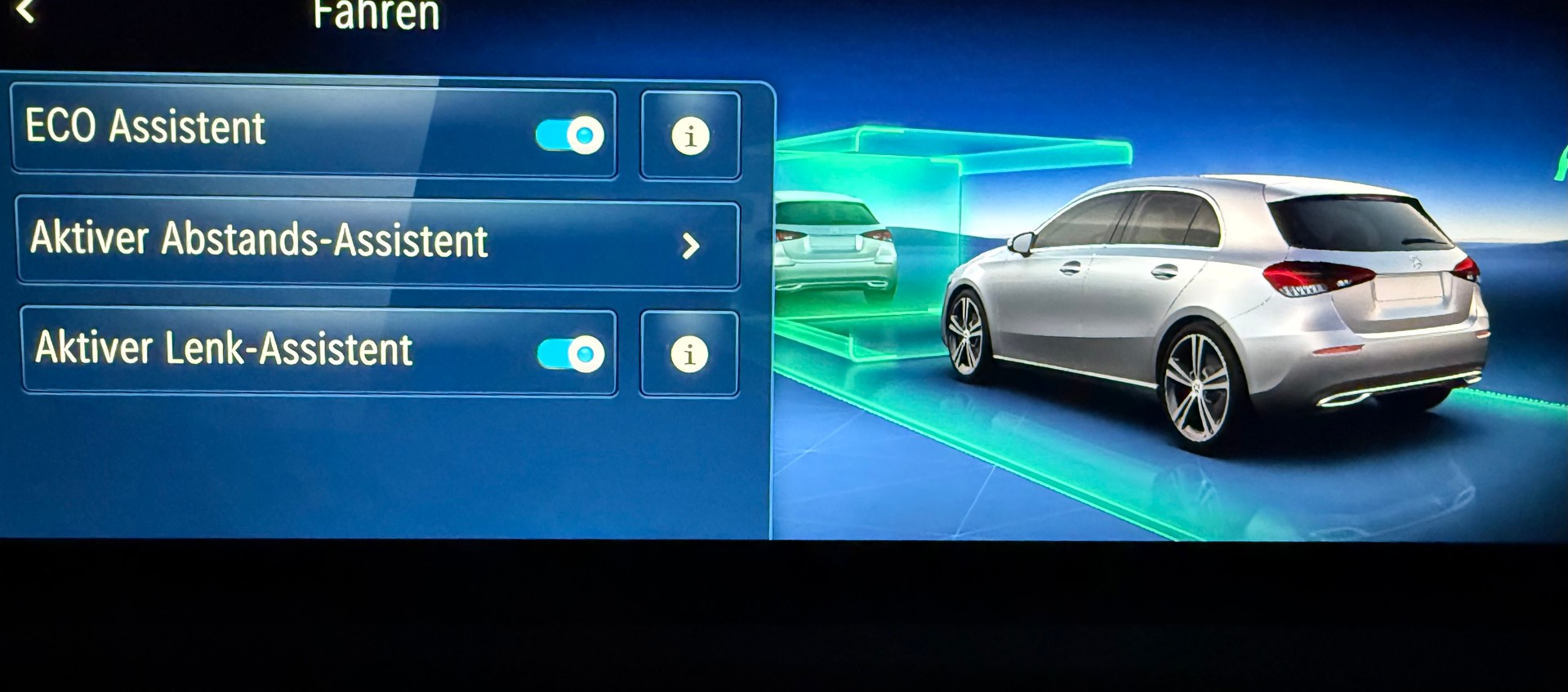 MERCEDES-BENZ A 250 e AMG Line EQ Star 8G-DCT ***TAGESZULASSUNG*** - 11