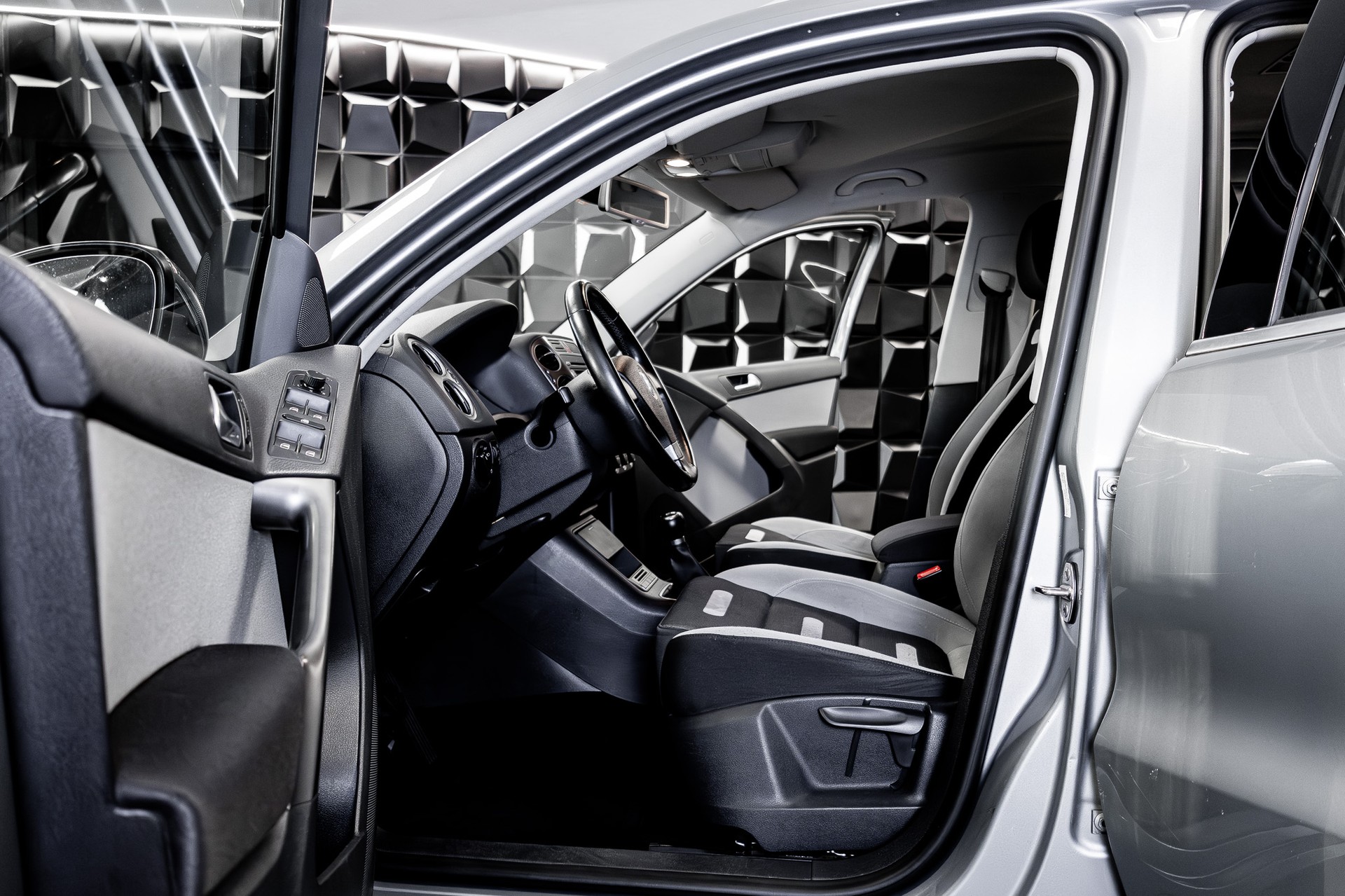 VW Tiguan 1.4 TSI Sport&Style - 8