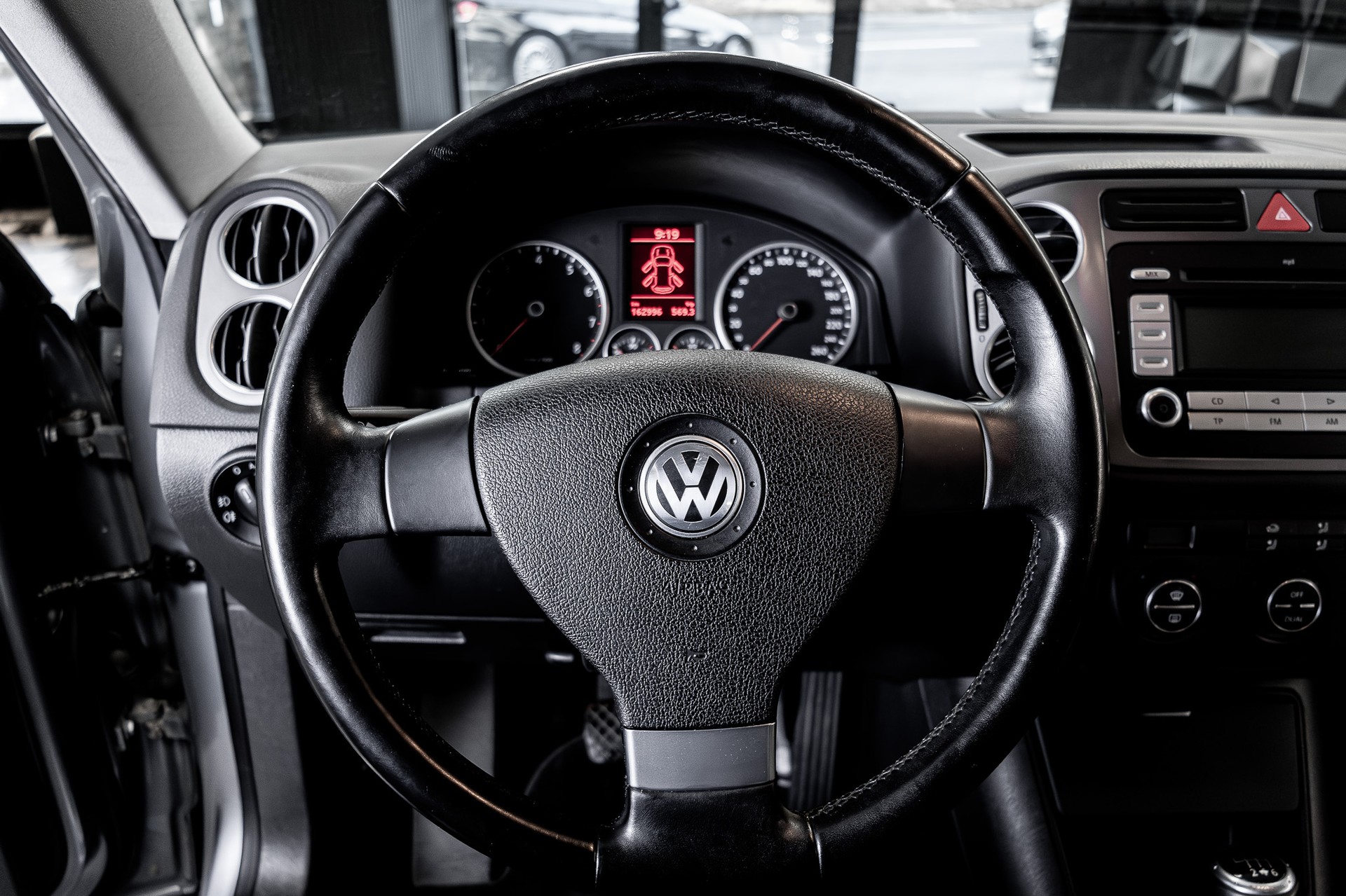 VW Tiguan 1.4 TSI Sport&Style - 12