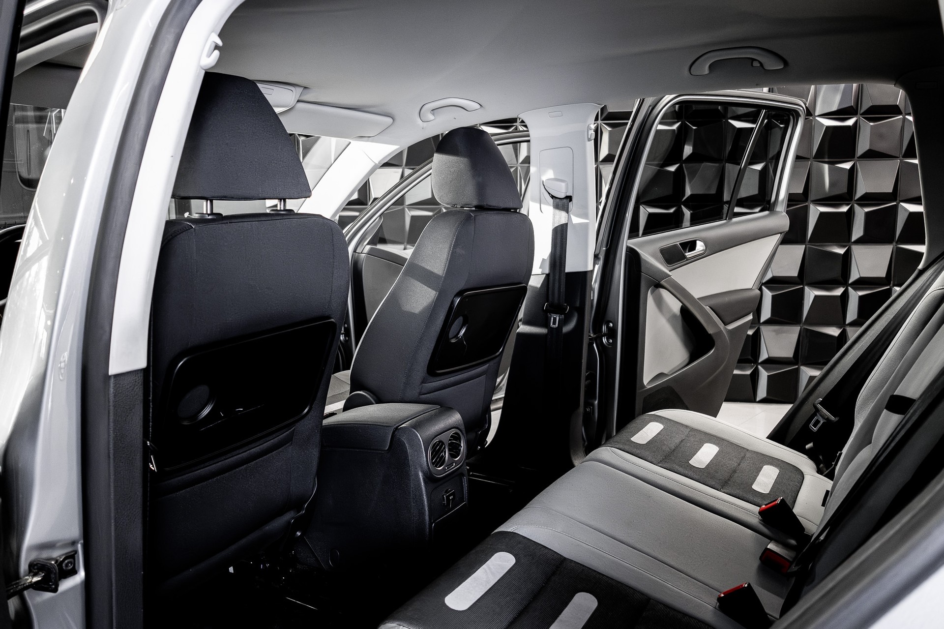 VW Tiguan 1.4 TSI Sport&Style - 14