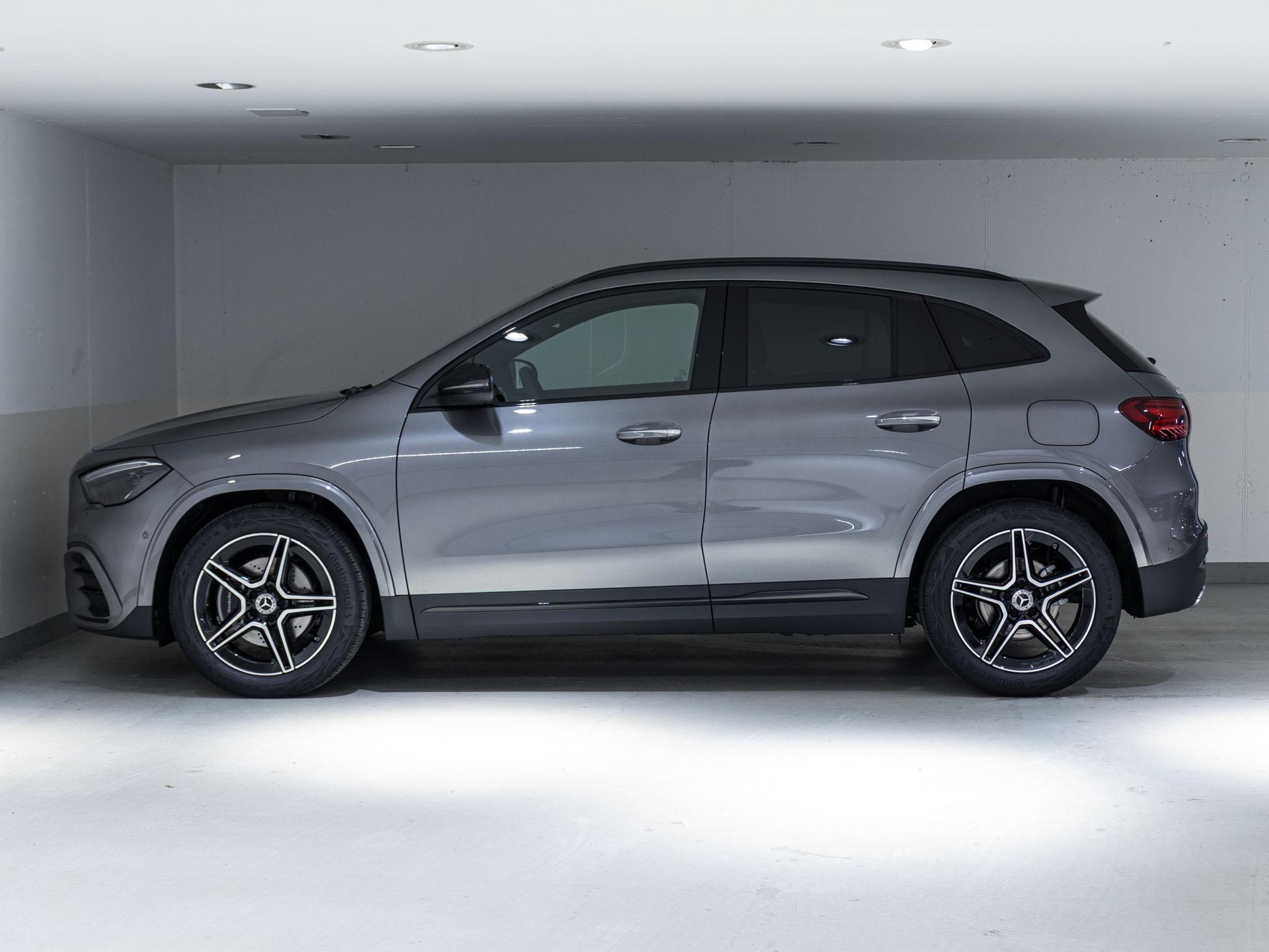 MERCEDES-BENZ GLA 200 Night Star - 5