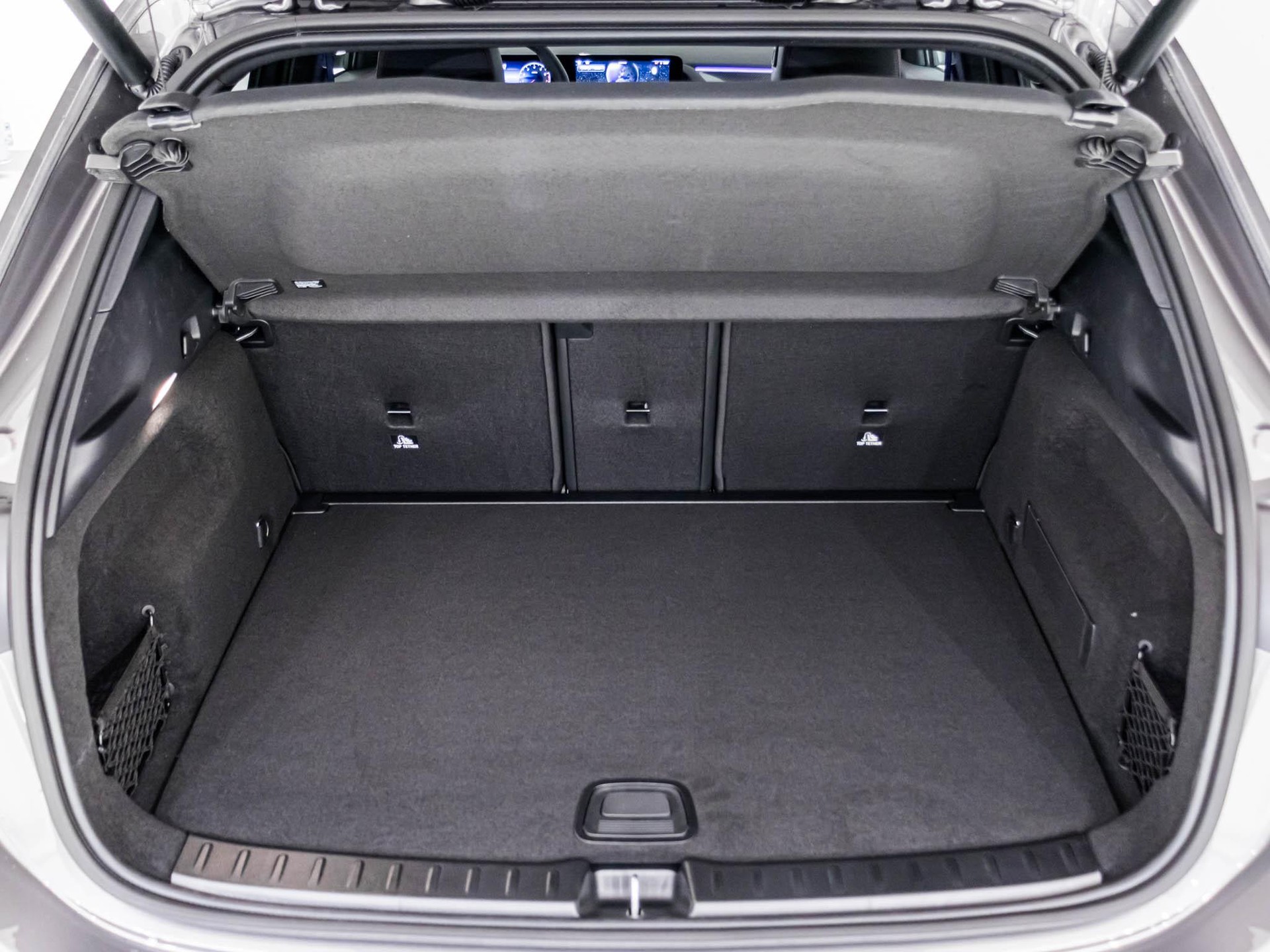 MERCEDES-BENZ GLA 200 Night Star - 12