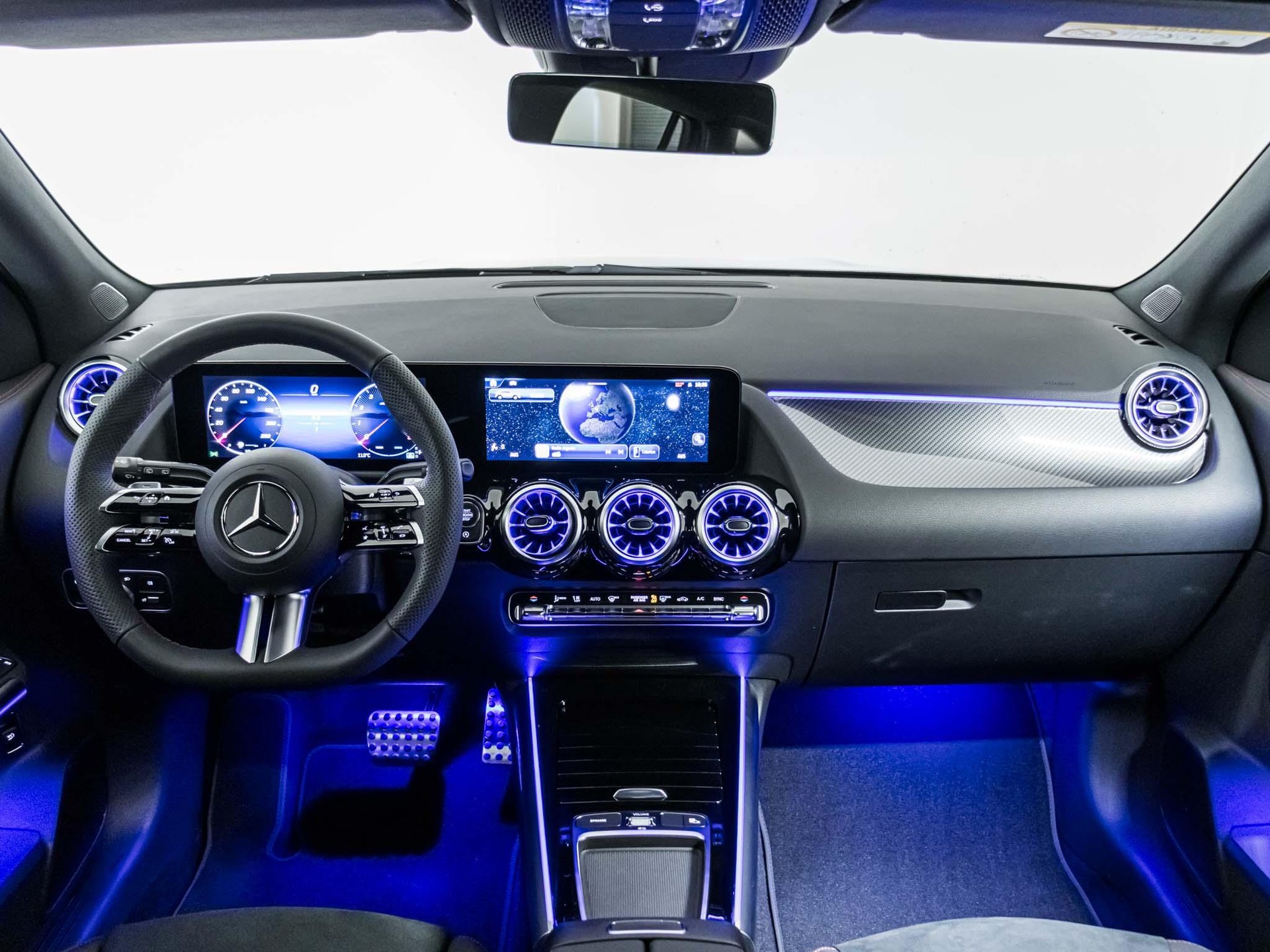 MERCEDES-BENZ GLA 200 Night Star - 10