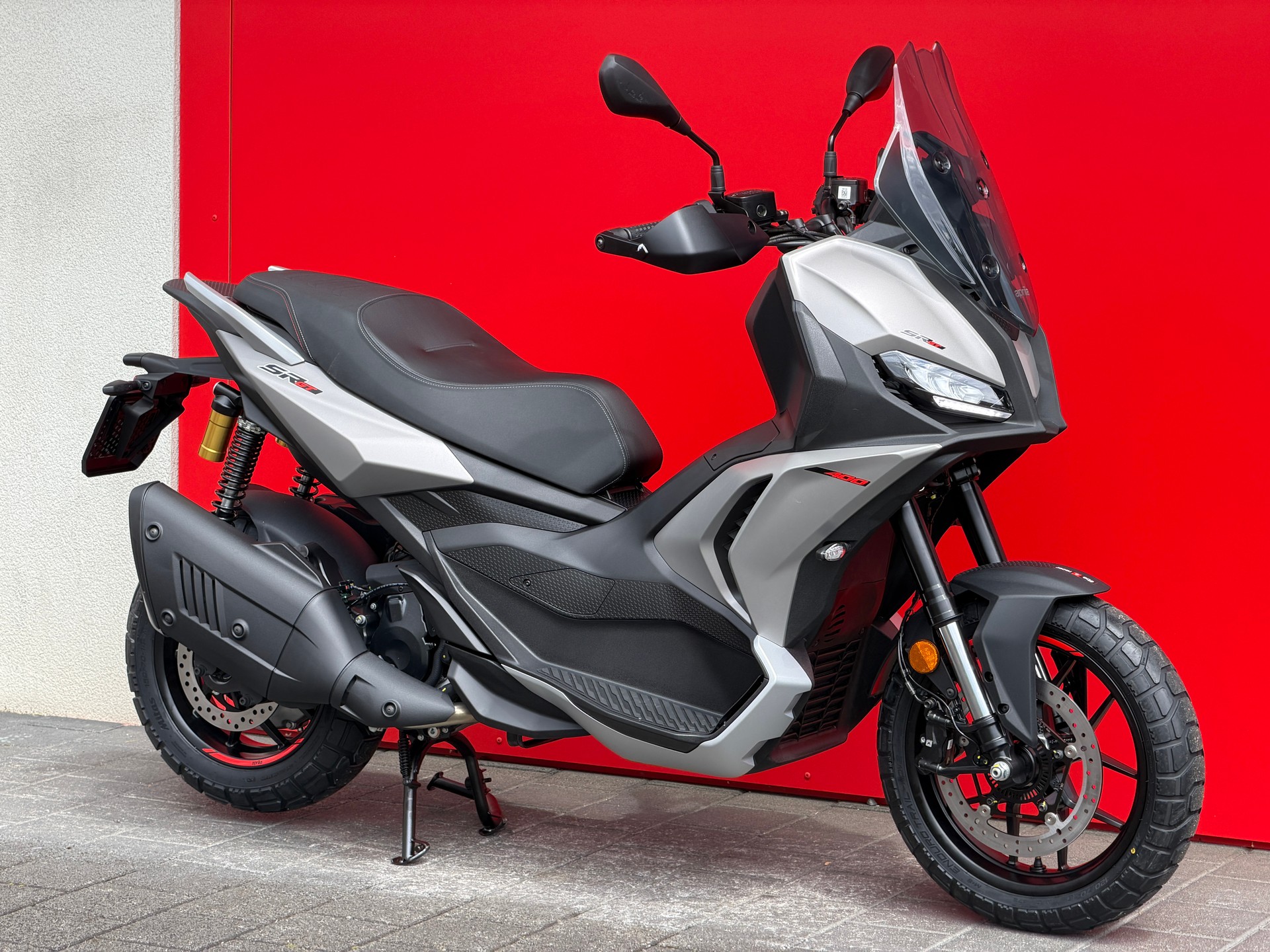 APRILIA SR 400 GT - 11