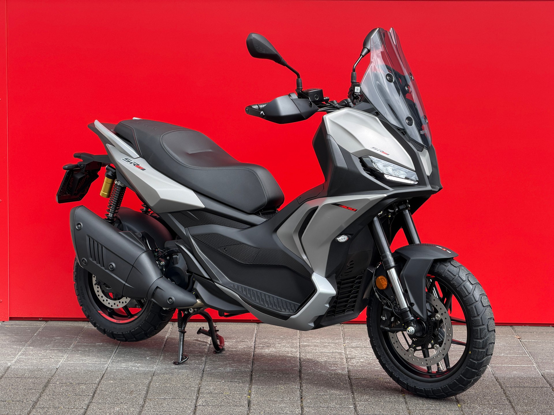 APRILIA SR 400 GT - 3