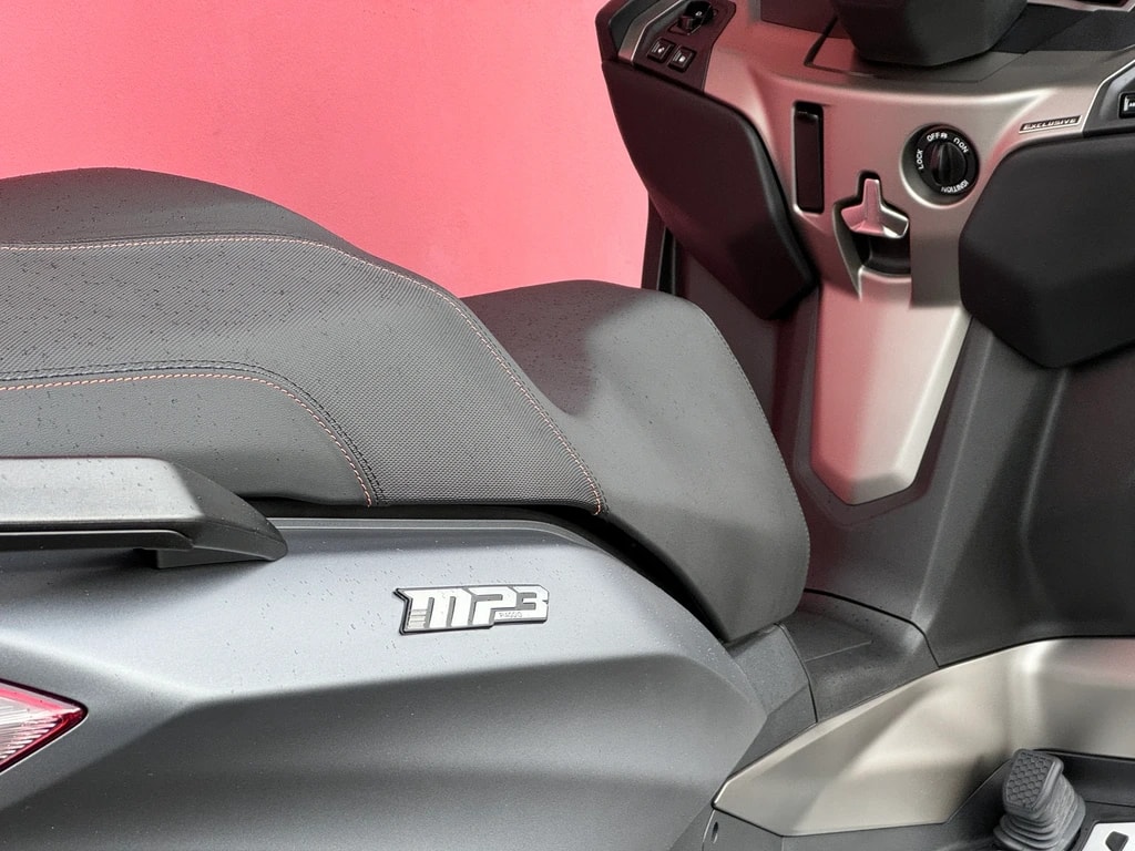 PIAGGIO MP3 530 Exclusive E5+ - 13