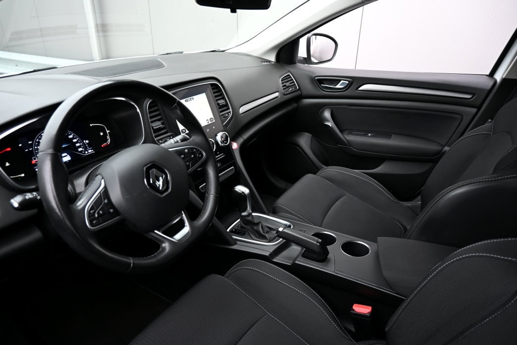 RENAULT Mégane Grandtour 1.5 dCi Business EDC Facelift - 9