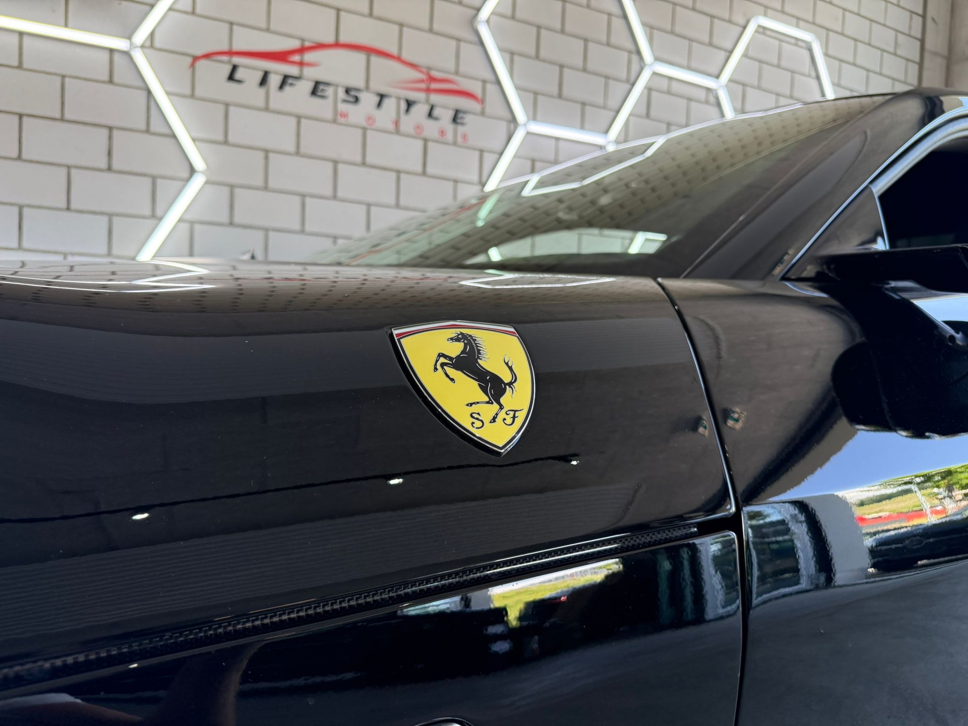 FERRARI 12 Cilindri - 3