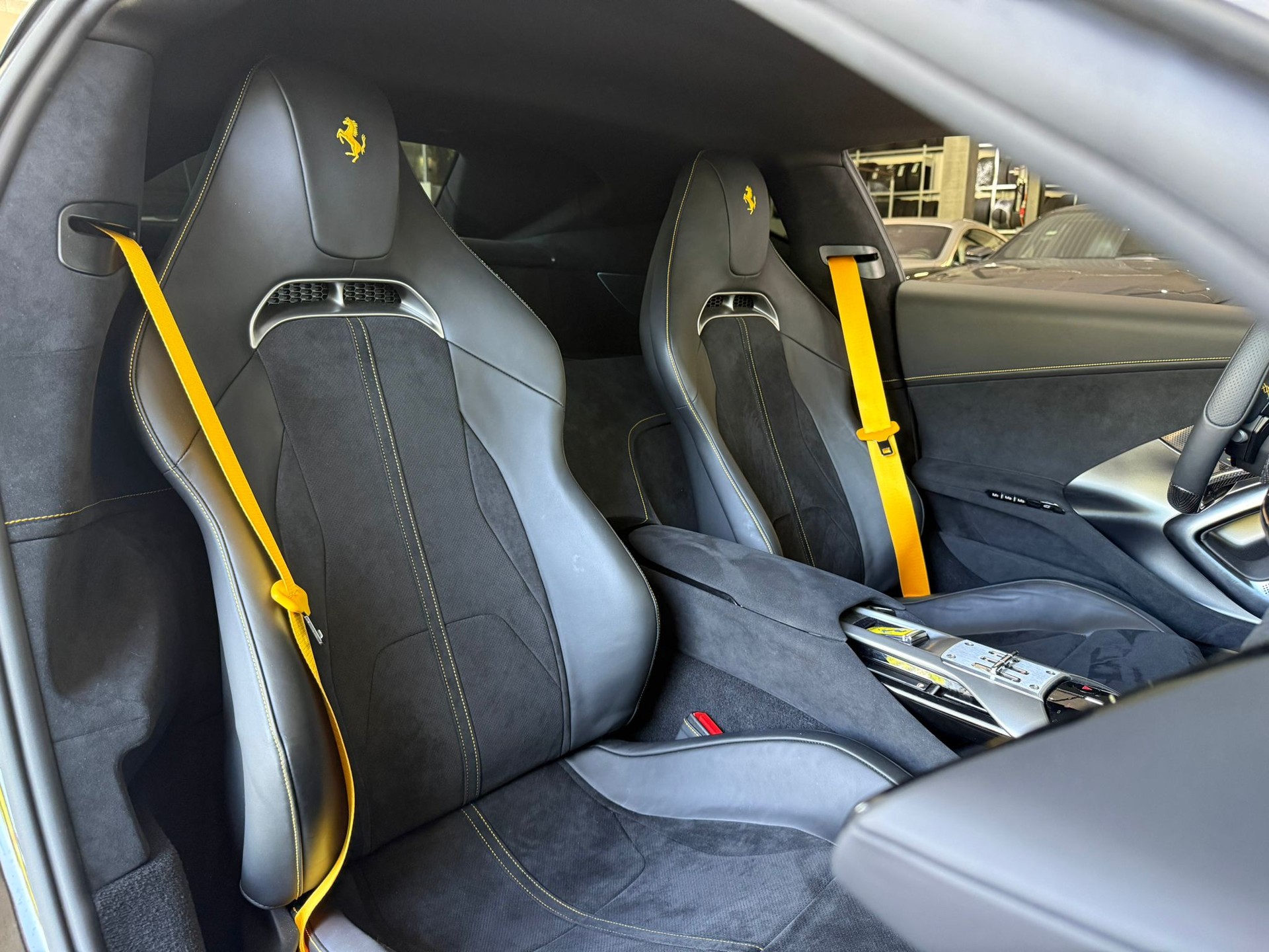 FERRARI 12 Cilindri - 14