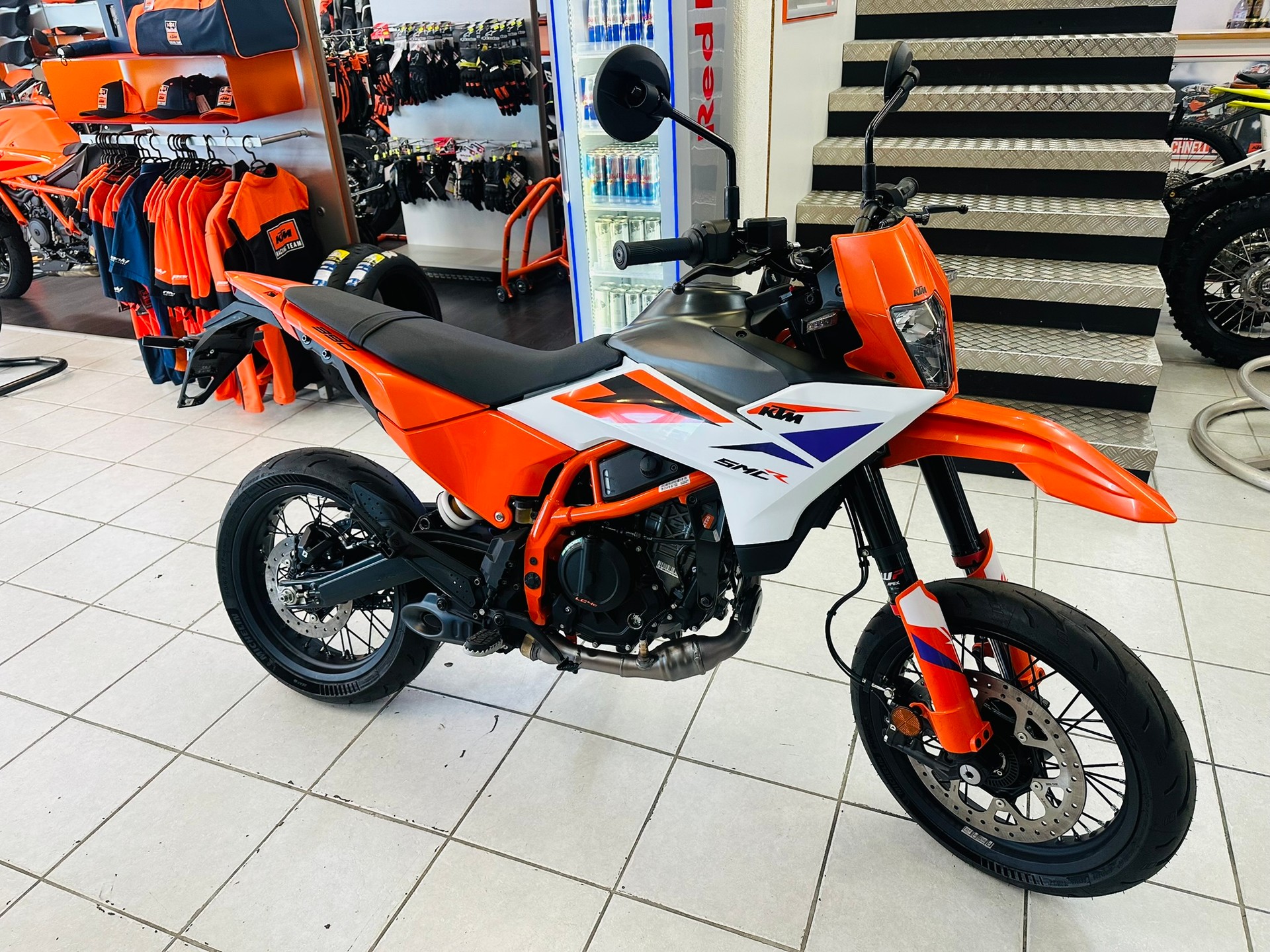 KTM 390 SMC-R