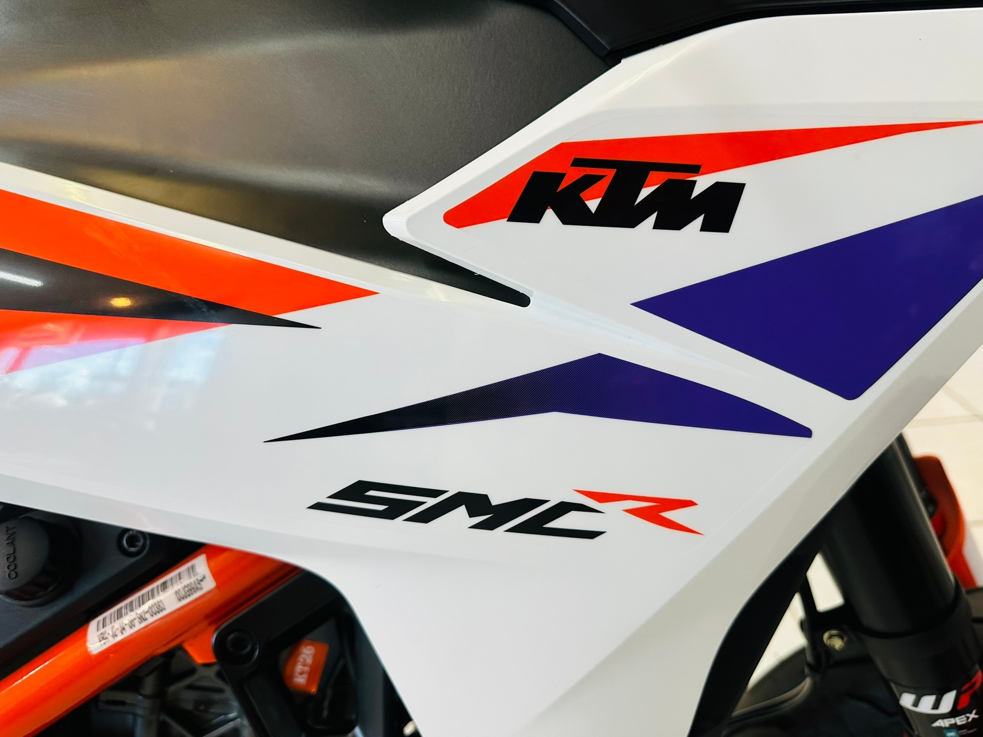 KTM 390 SMC-R - 3