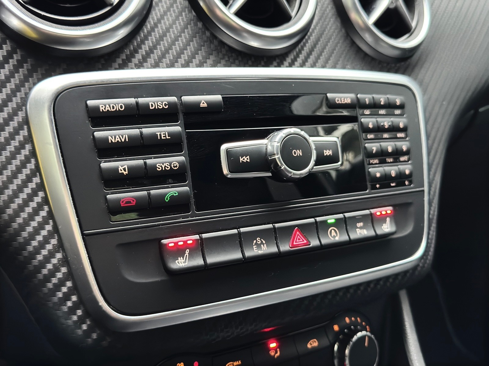 MERCEDES-BENZ A 250 AMG Line 7G-DCT - 15