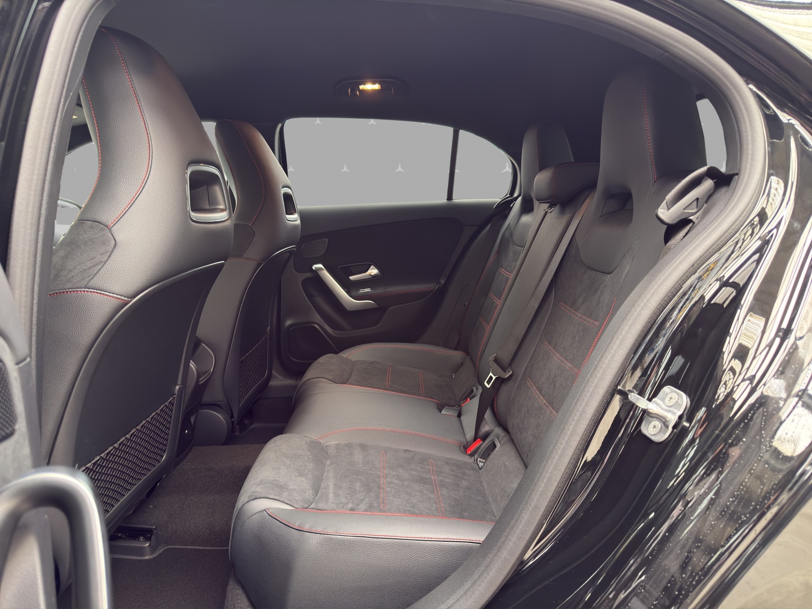 MERCEDES-BENZ A 200 Night Star 7G-DCT - 15