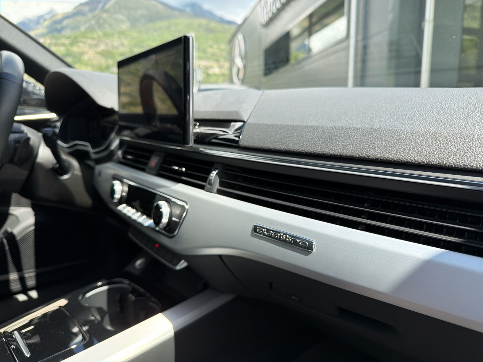 AUDI A4 AV 40TDI S-line Att qu - 23