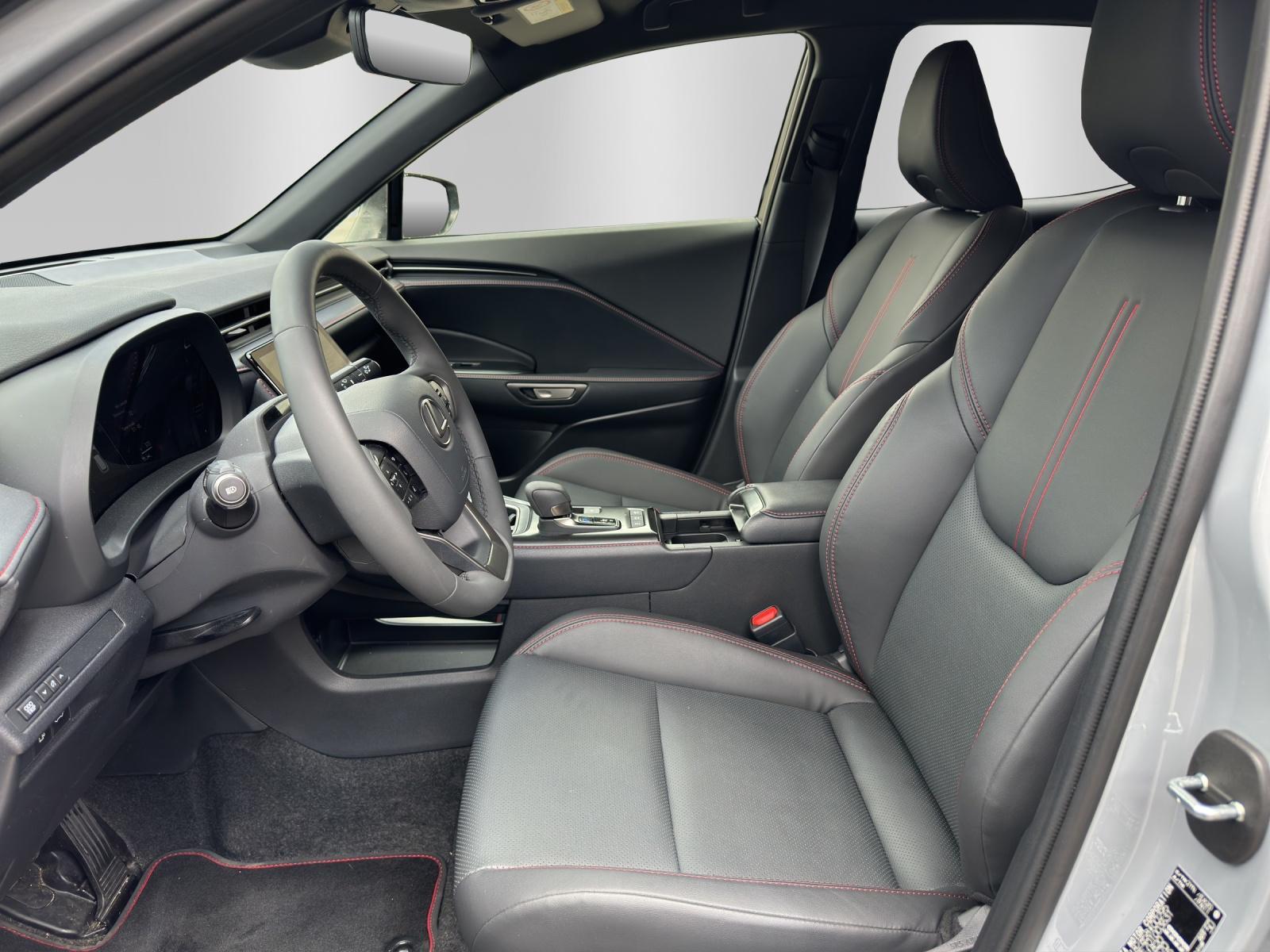 LEXUS LBX 1.5 Hybrid Emotion AWD - 11