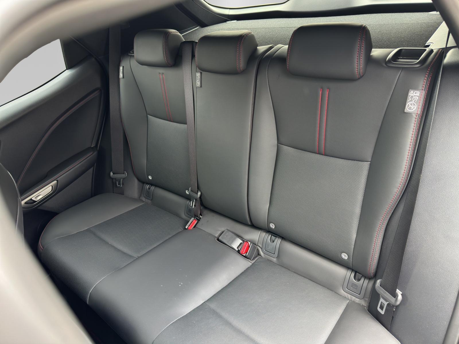 LEXUS LBX 1.5 Hybrid Emotion AWD - 12