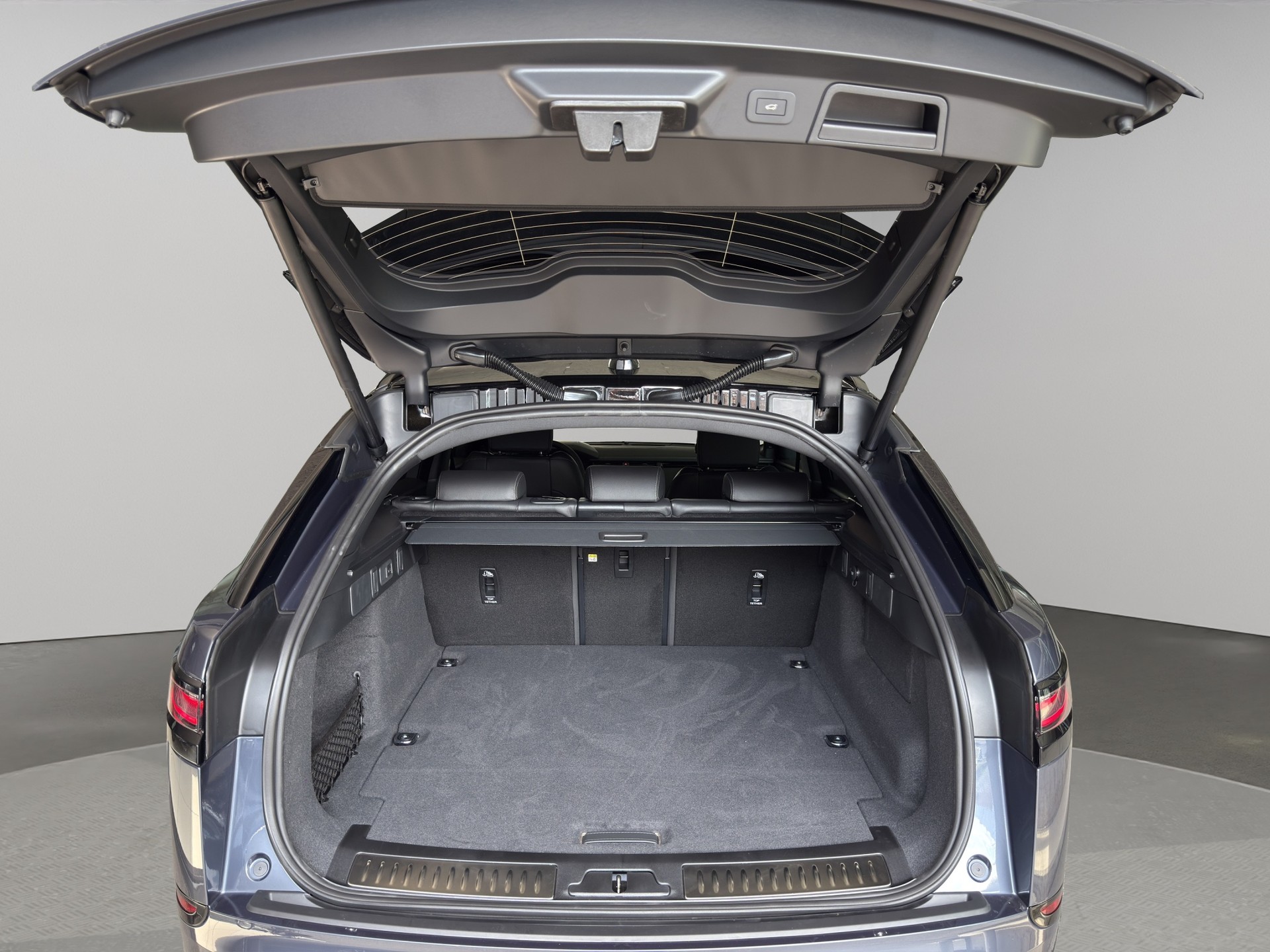LAND ROVER Range Rover Velar 2.0 P400e Belgravia Edition - 18