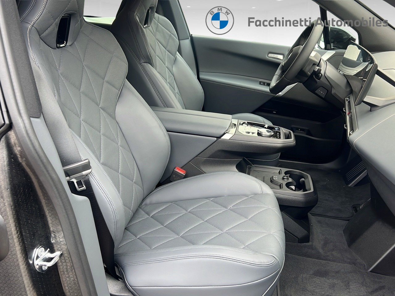 BMW iX xDrive45 M Sport Pro - 14