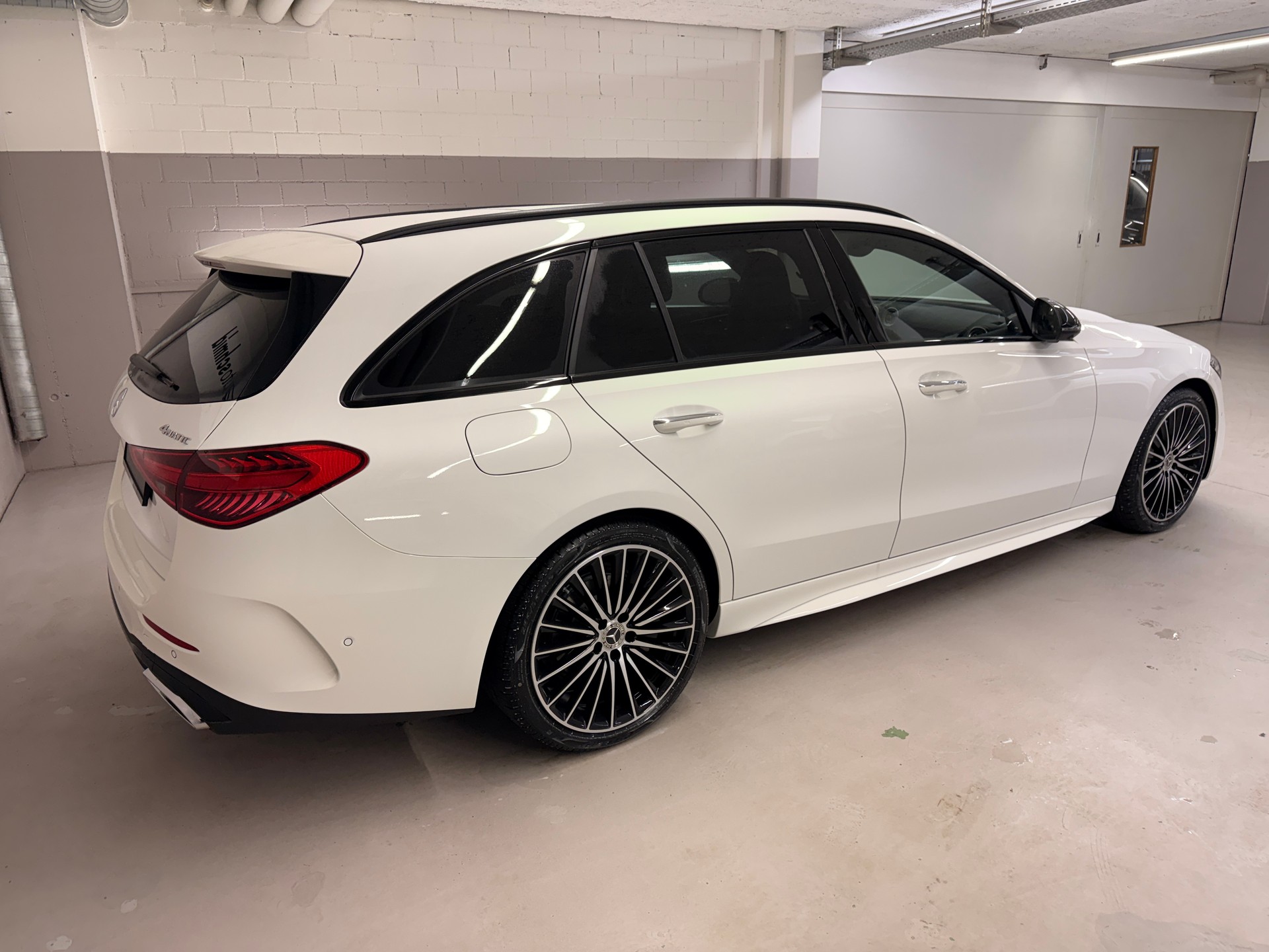 MERCEDES-BENZ C 300 4MATIC T-Modell - 4