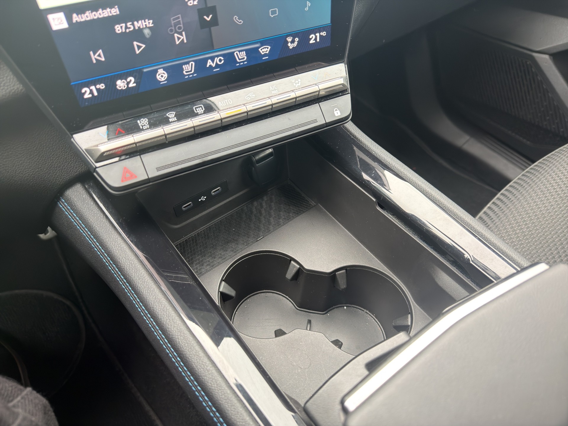 RENAULT Espace 1.2 E-Tech esprit Alpine 7P - 26