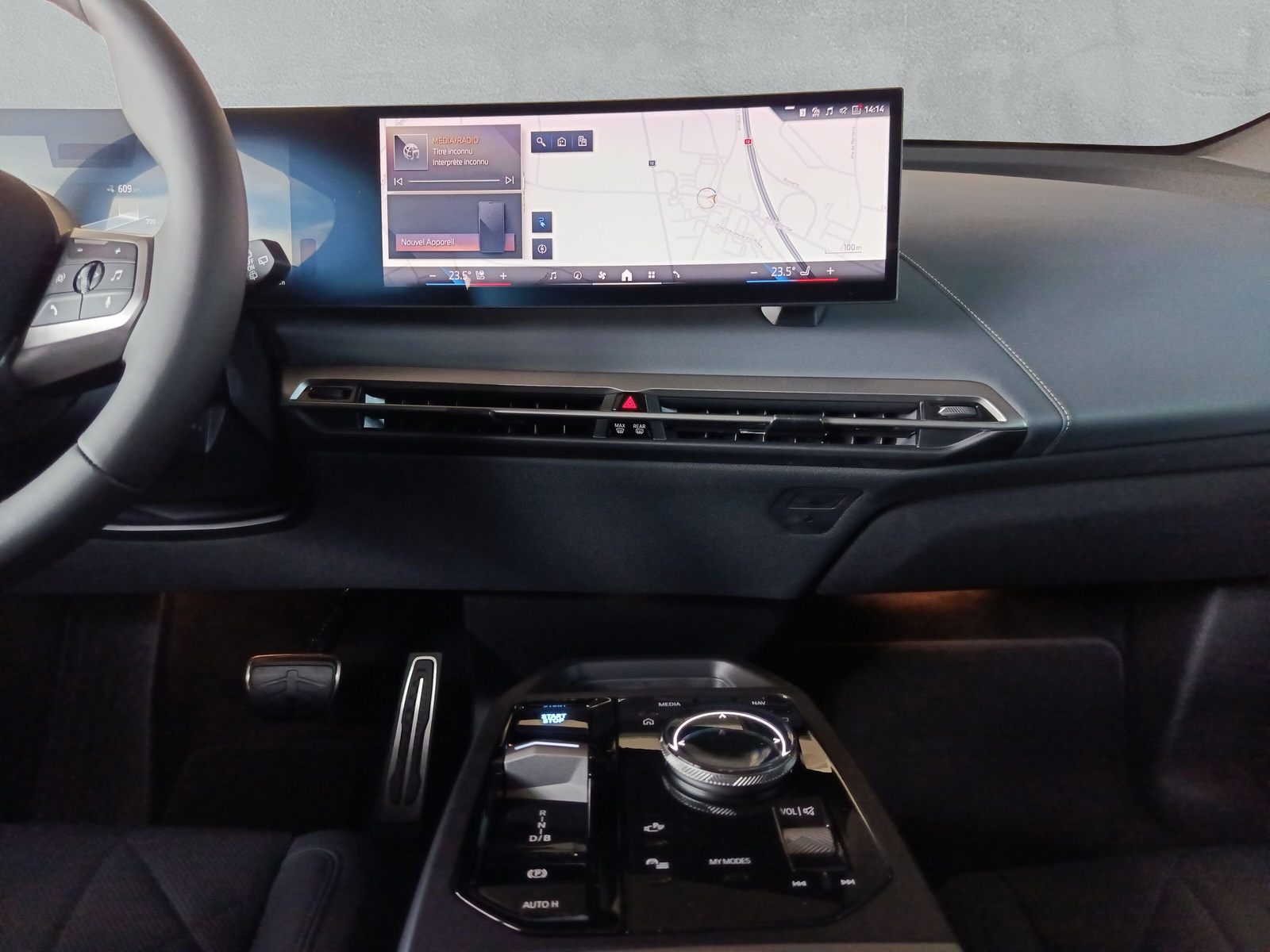 BMW iX xDrive60 M Sport Pro - 18