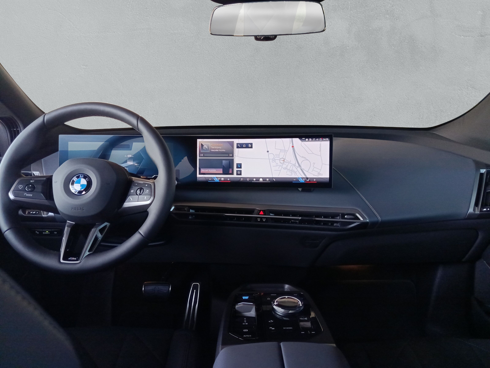 BMW iX xDrive60 M Sport Pro - 17