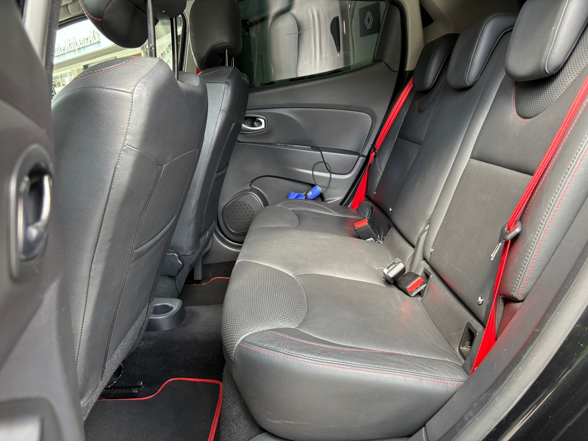 RENAULT Clio 1.6 T RS 200 EDC - 13