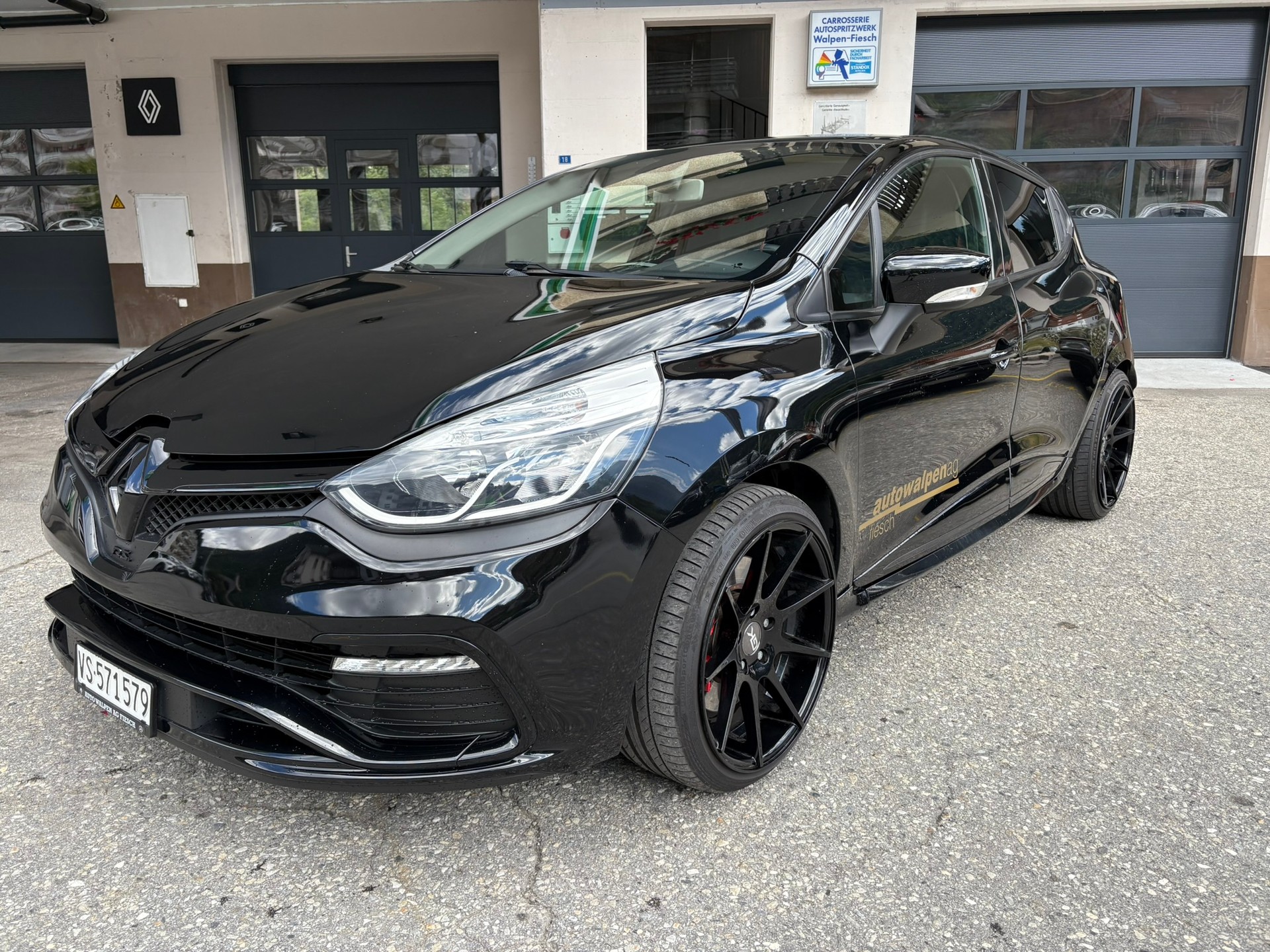 RENAULT Clio 1.6 T RS 200 EDC