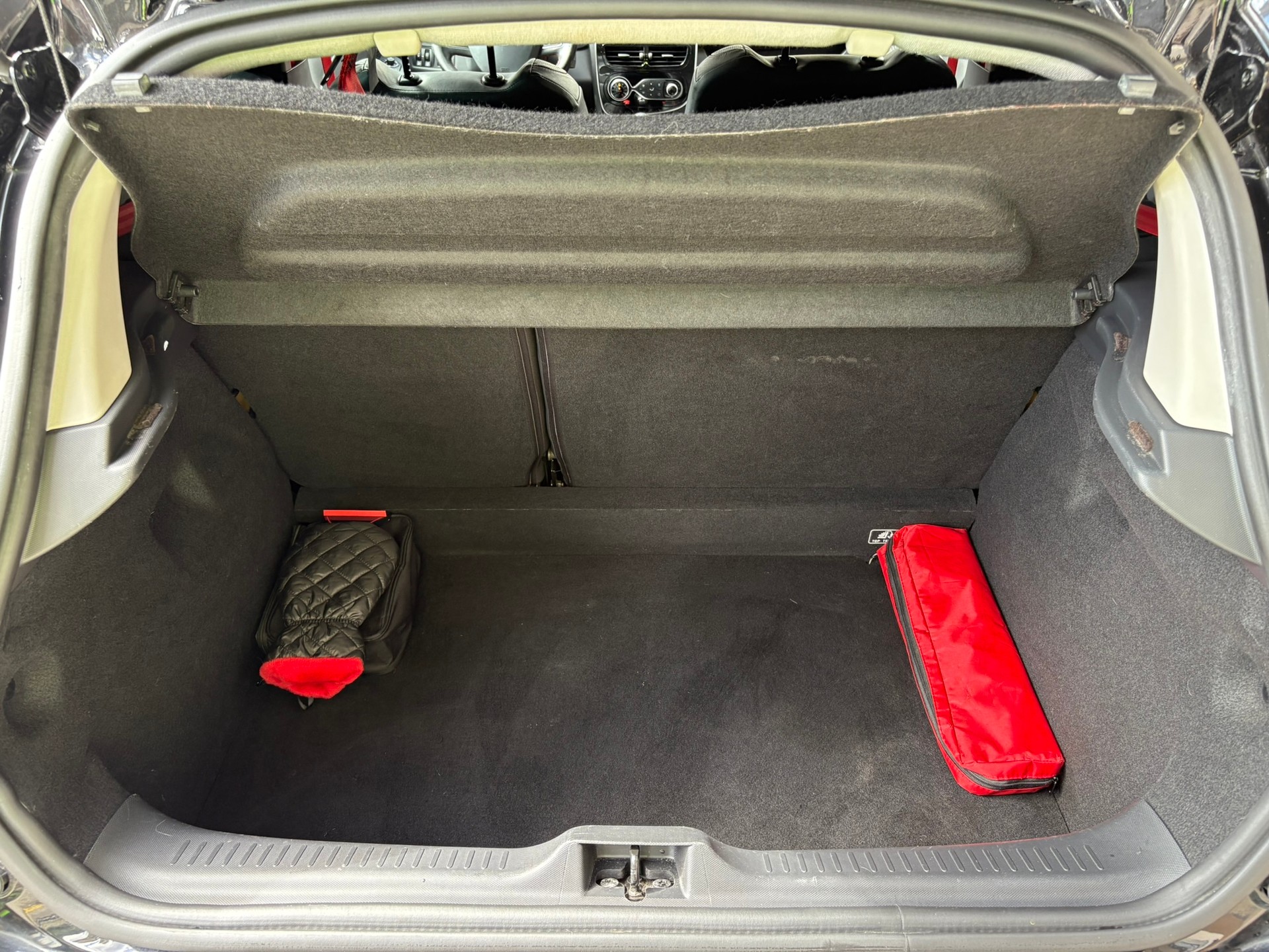 RENAULT Clio 1.6 T RS 200 EDC - 15