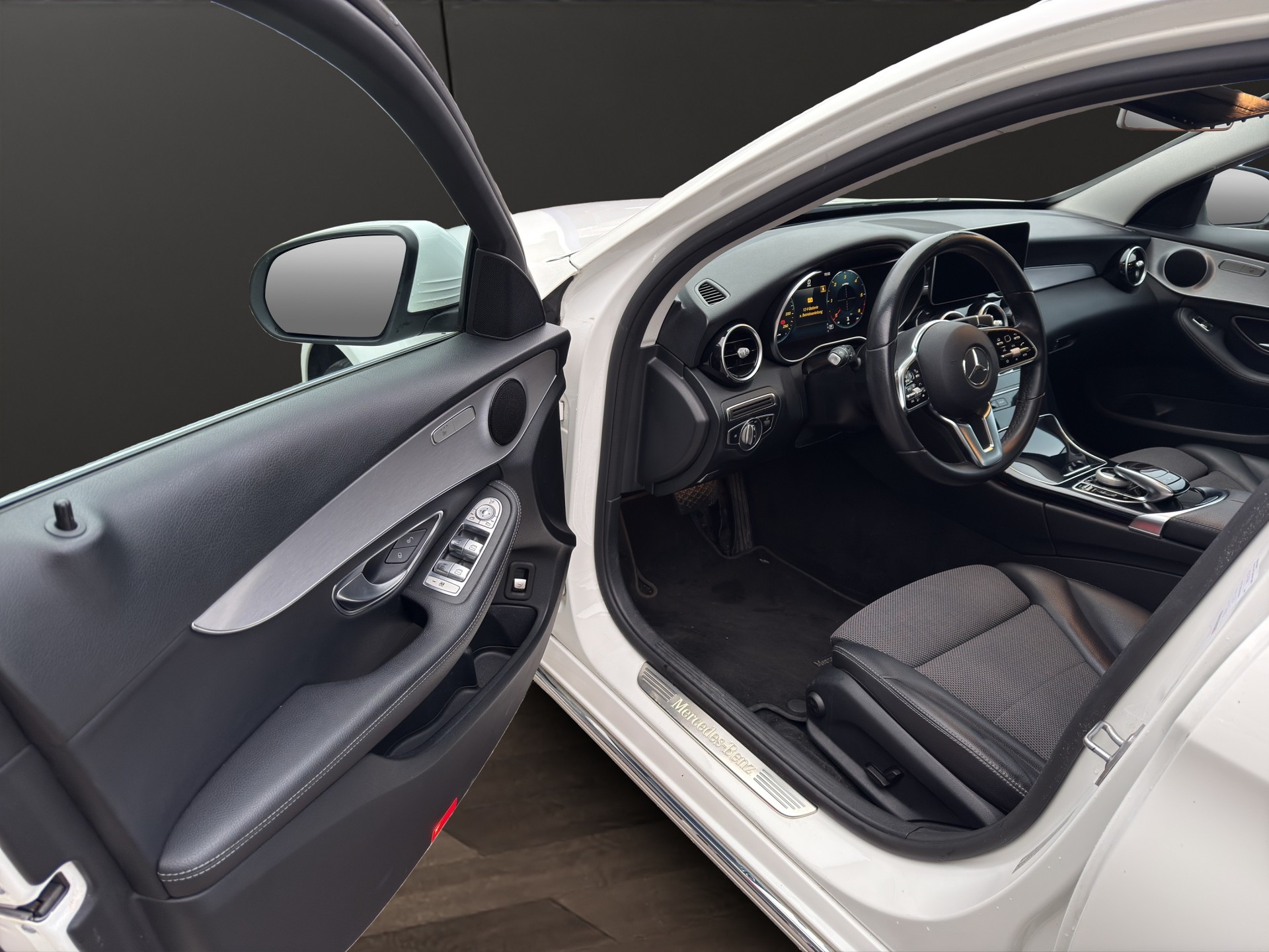 MERCEDES-BENZ C 220 d Avantgarde 4Matic 9G-Tronic**Sommer & Winter Reifen** - 8