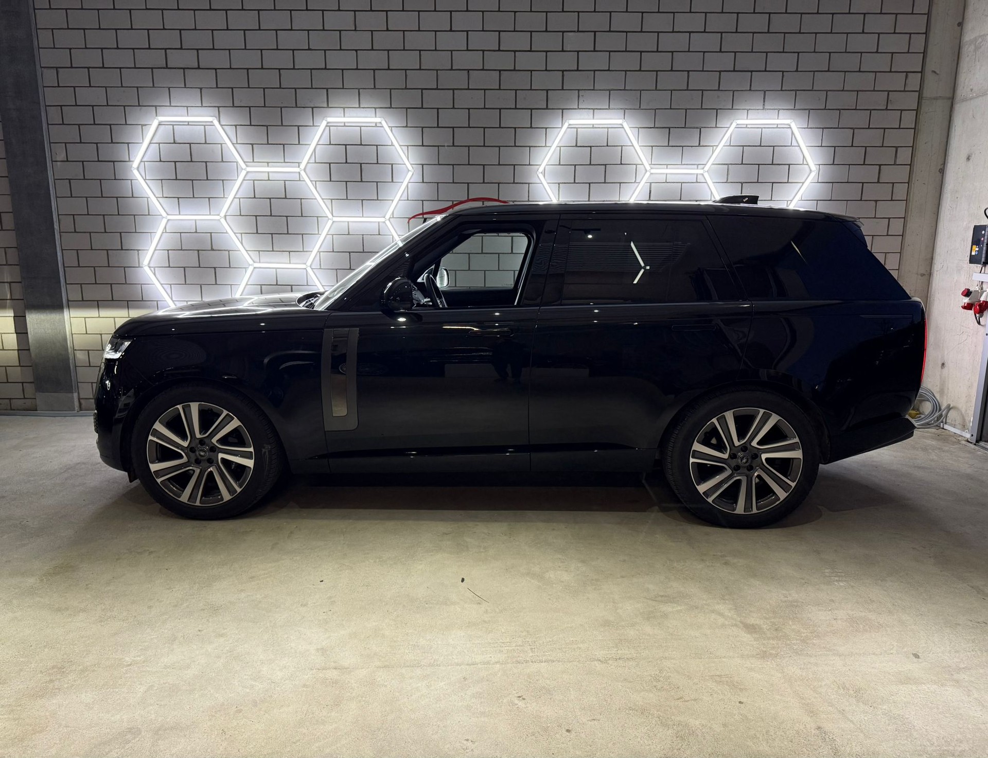 LAND ROVER Range Rover P530 4.4 V8 SV Automatic - 2