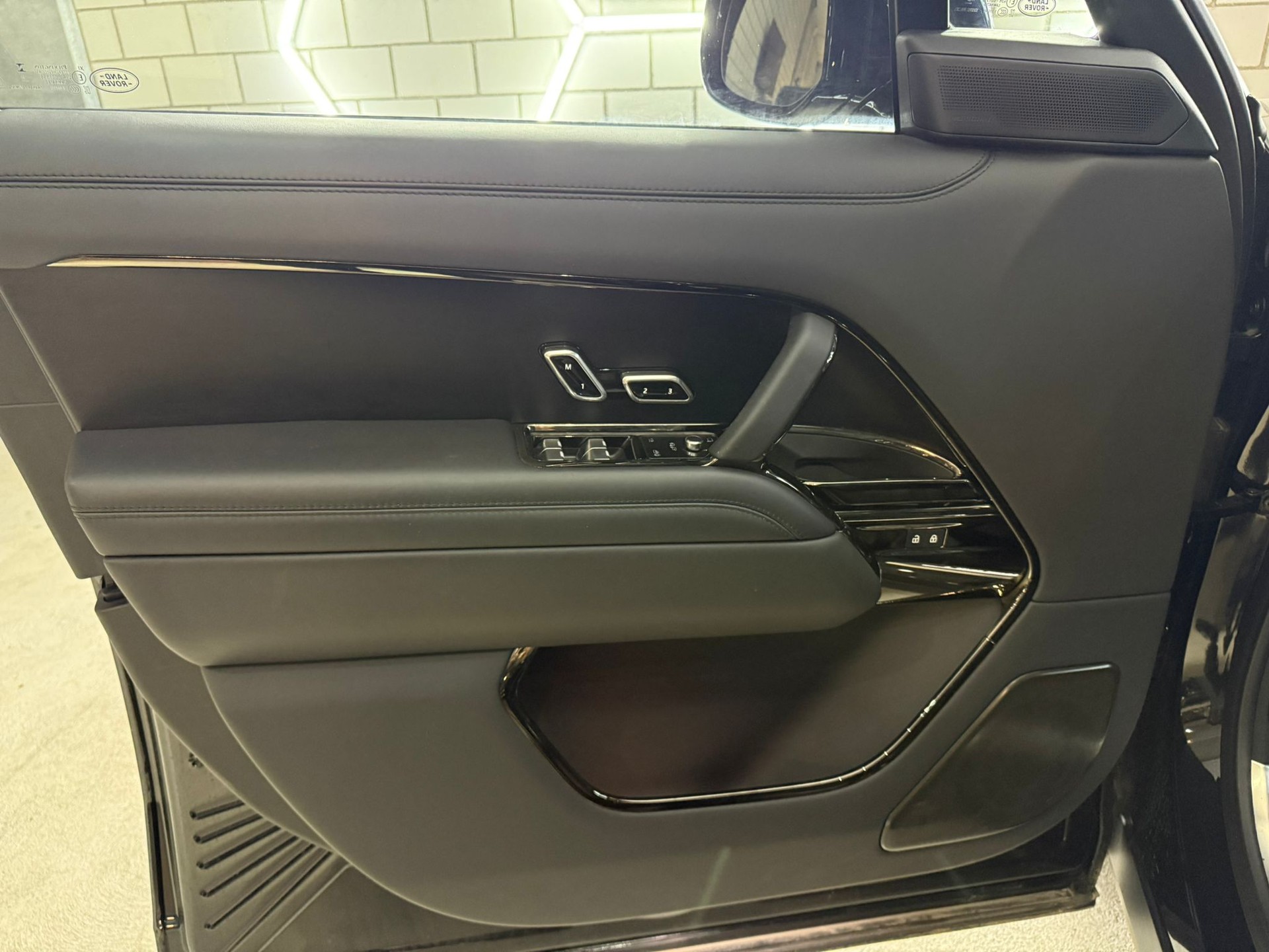 LAND ROVER Range Rover P530 4.4 V8 SV Automatic - 6