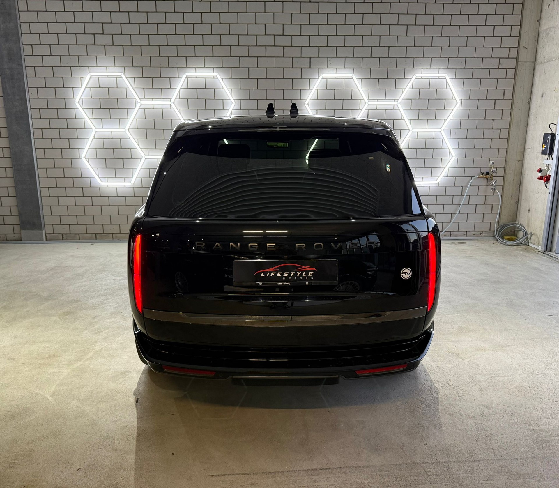 LAND ROVER Range Rover P530 4.4 V8 SV Automatic - 4