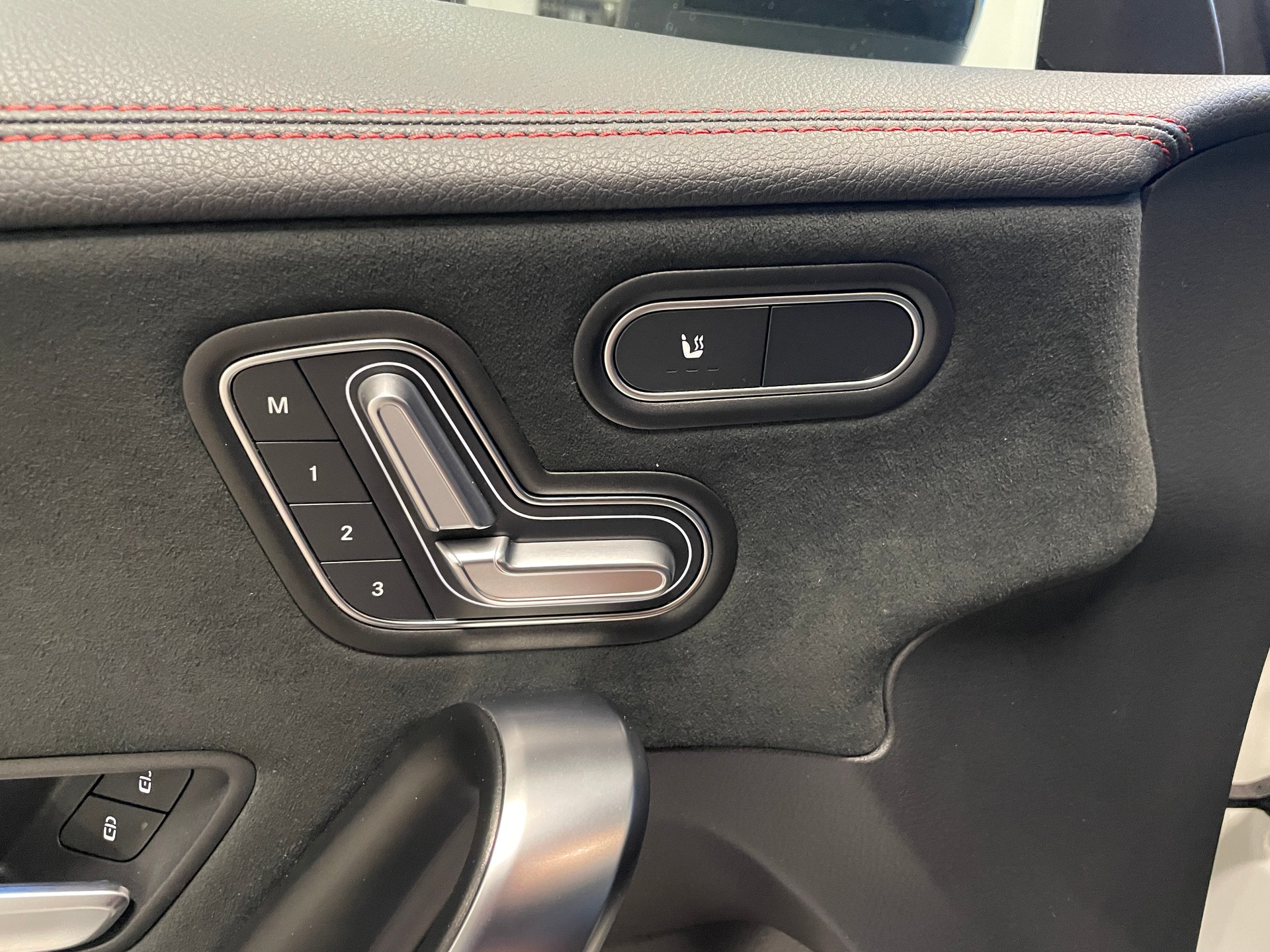 MERCEDES-BENZ CLA Shooting Brake 250 4Matic 8G-DCT AMG Line - 13