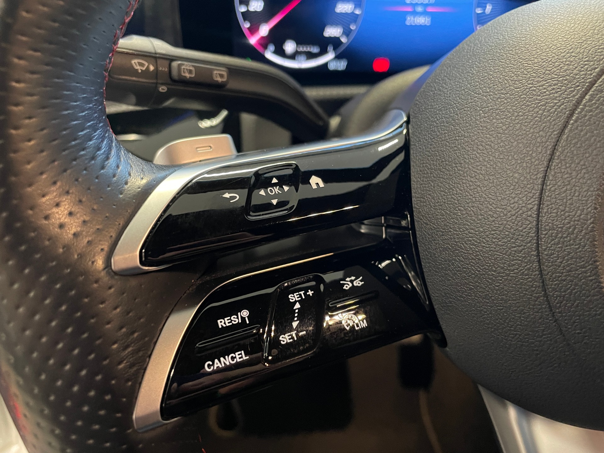 MERCEDES-BENZ CLA Shooting Brake 250 4Matic 8G-DCT AMG Line - 14